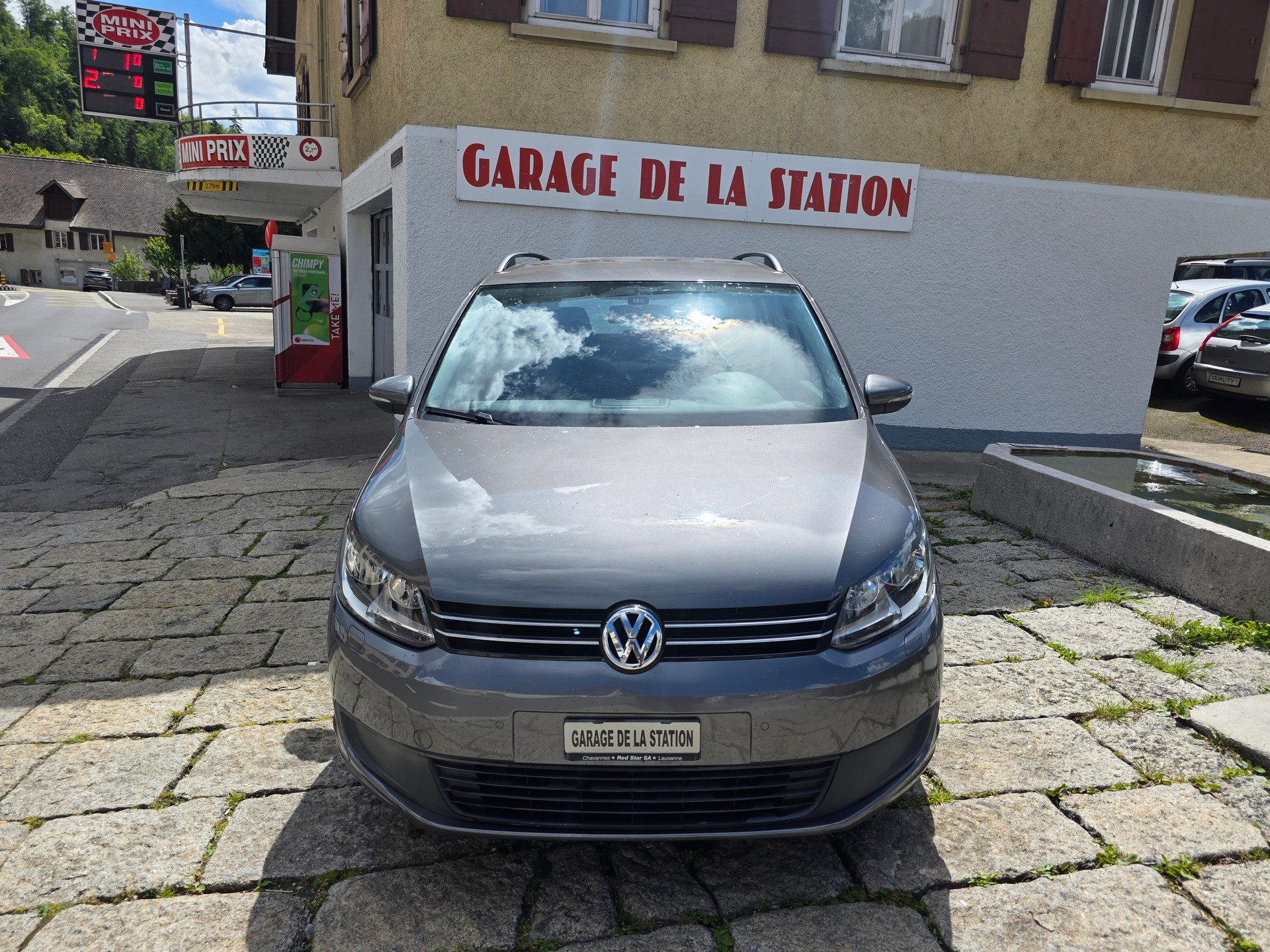 VW Touran 1.2 TSI Trendline-image-1