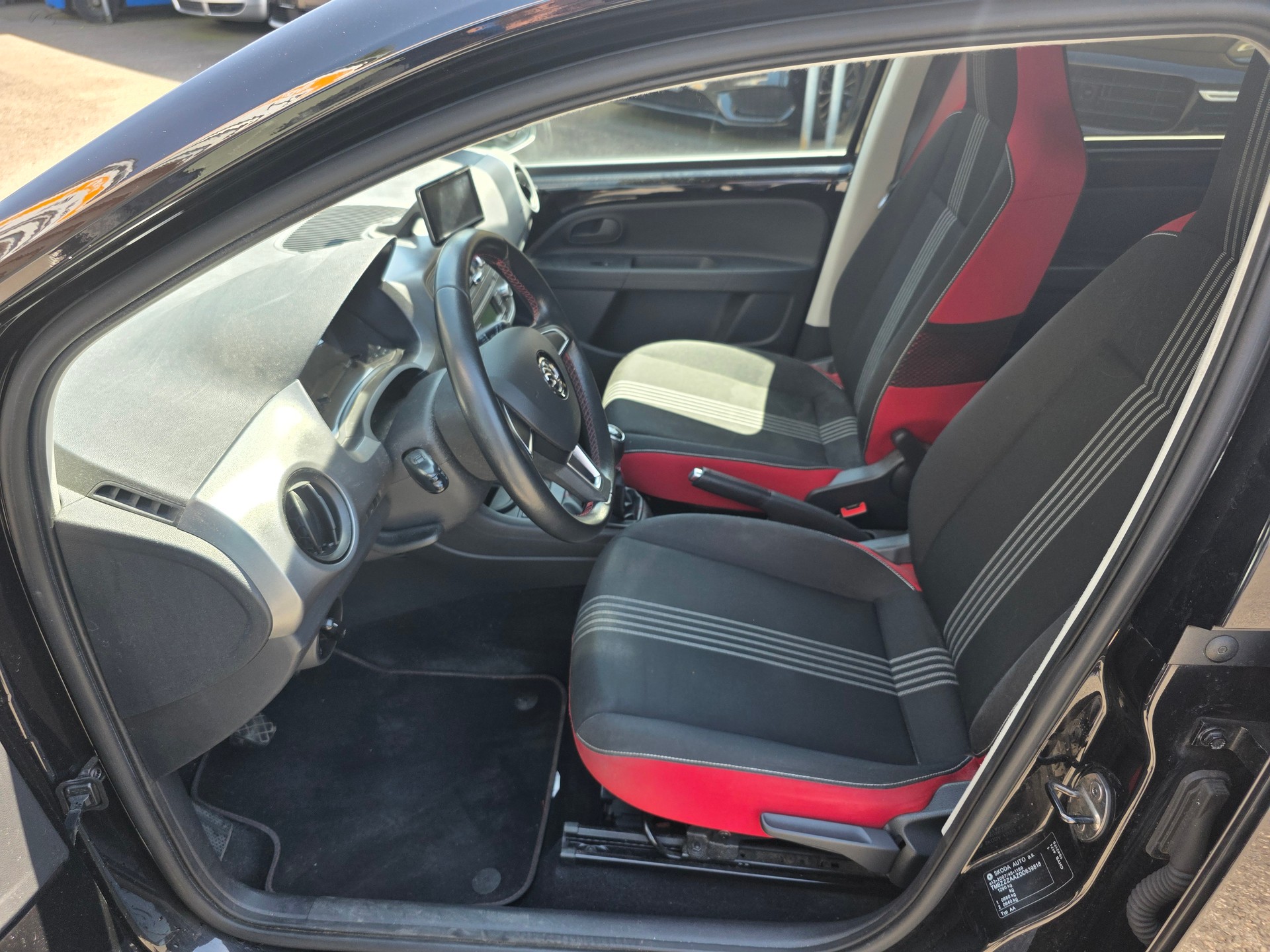 SKODA Citigo 1.0 G-tec Sport-image-7