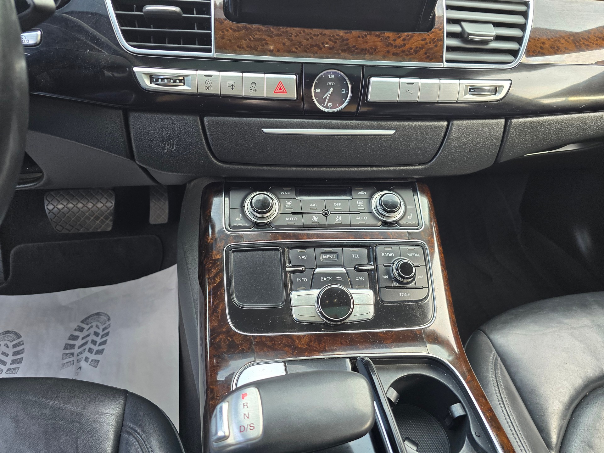 AUDI A8 3.0 TDI quattro tiptronic-image-18