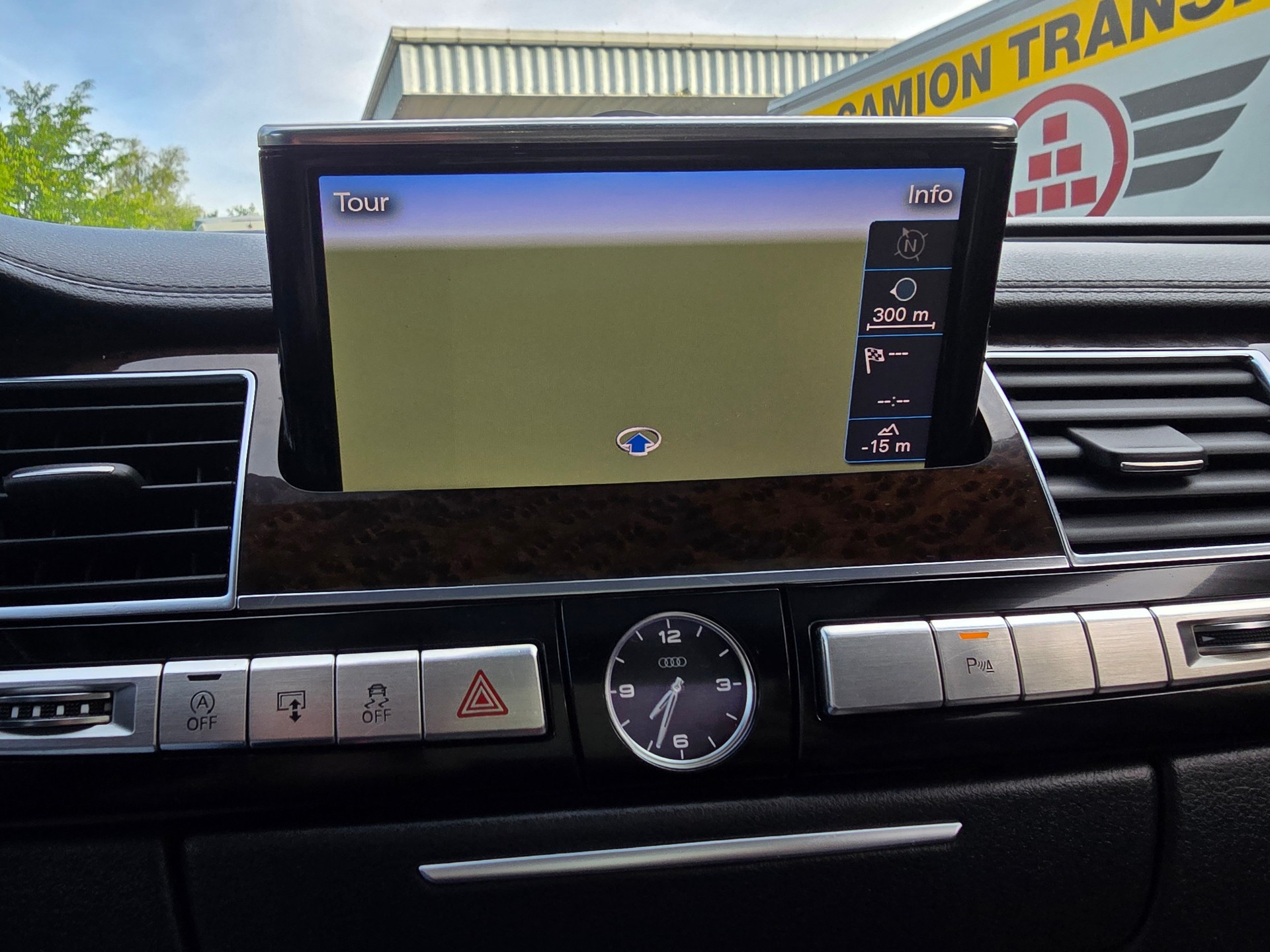 AUDI A8 3.0 TDI quattro tiptronic-image-23