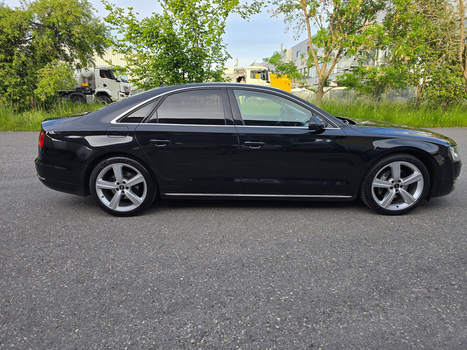 AUDI A8 3.0 TDI quattro tiptronic-image-7