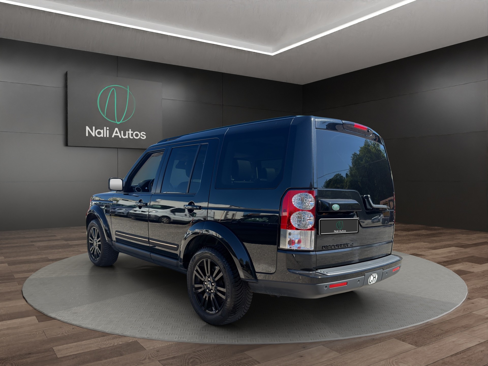 LAND ROVER Discovery 3.0 SDV6 HSE Automatic-image-2
