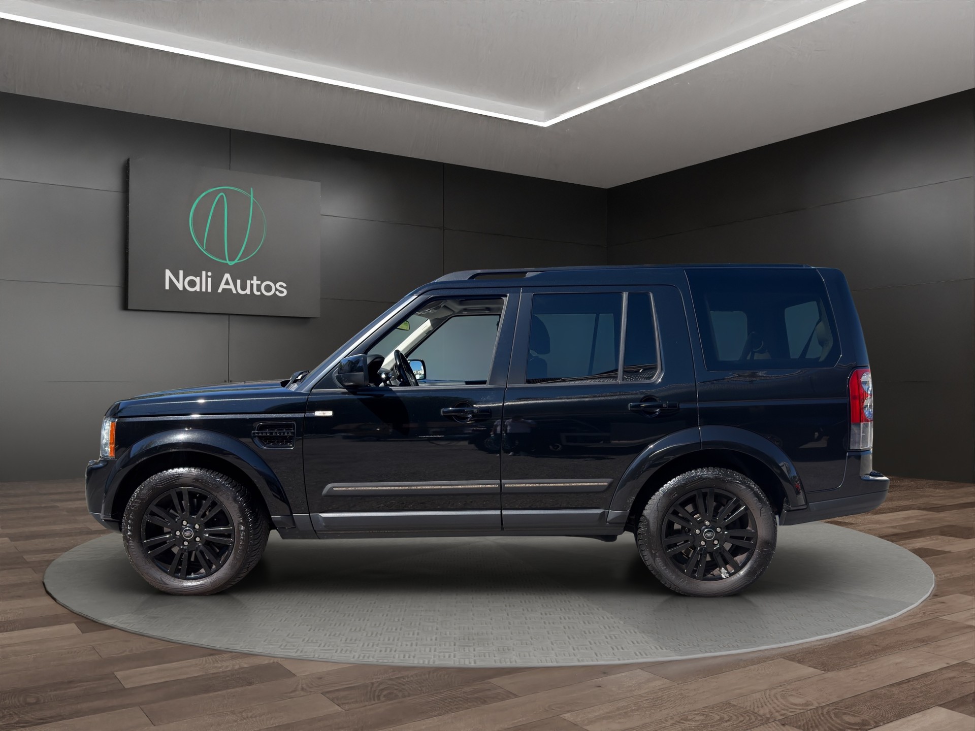 LAND ROVER Discovery 3.0 SDV6 HSE Automatic-image-6