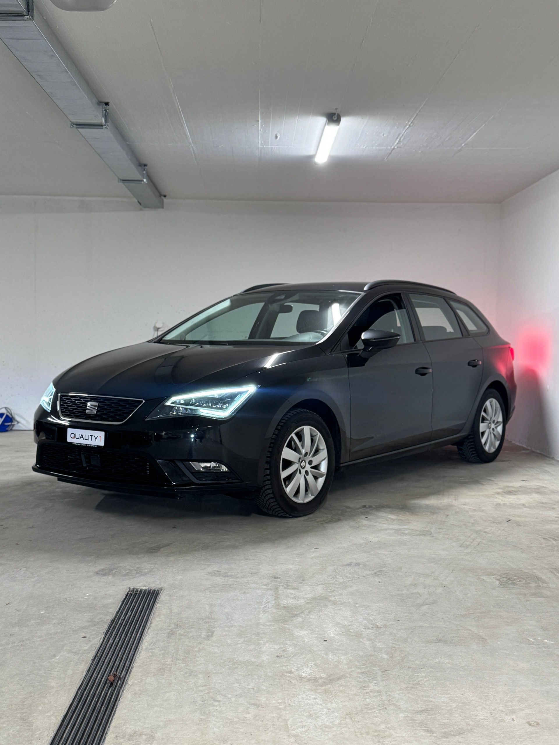 SEAT Leon ST 2.0 TDI Style DSG *AHK*