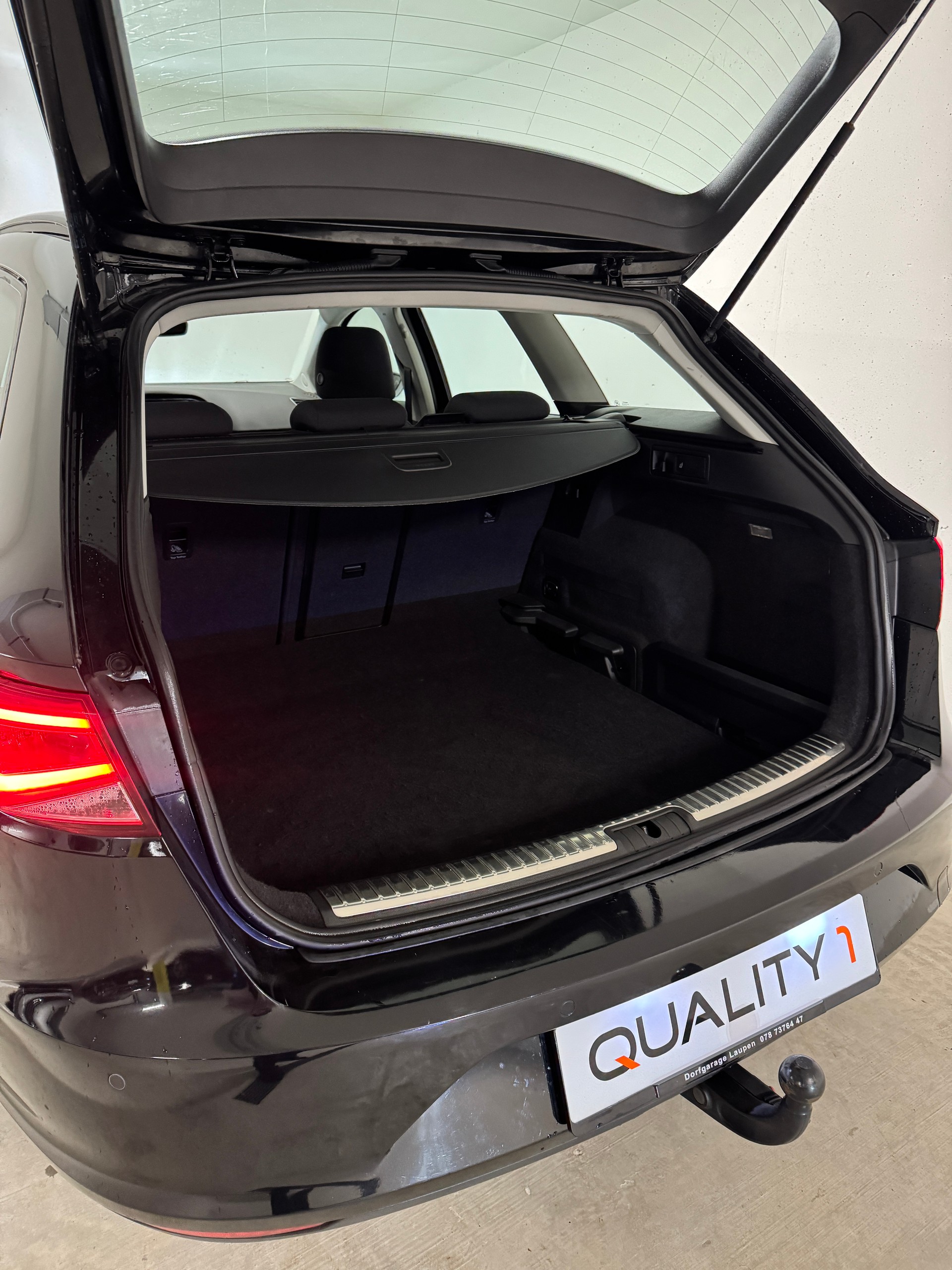 SEAT Leon ST 2.0 TDI Style DSG *AHK*-image-13