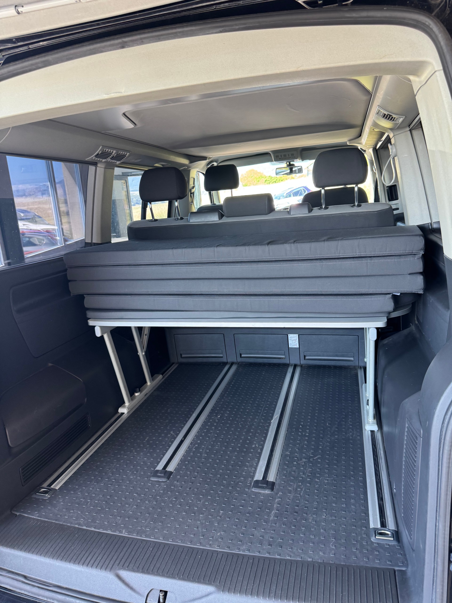 VW T5 California 2.0 TDI Beach Travel-image-7