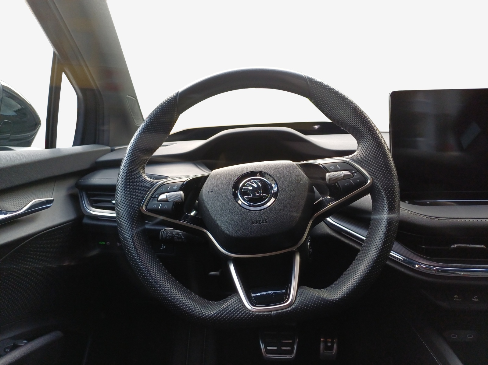 SKODA Enyaq 85x Sportline 4x4-image-9