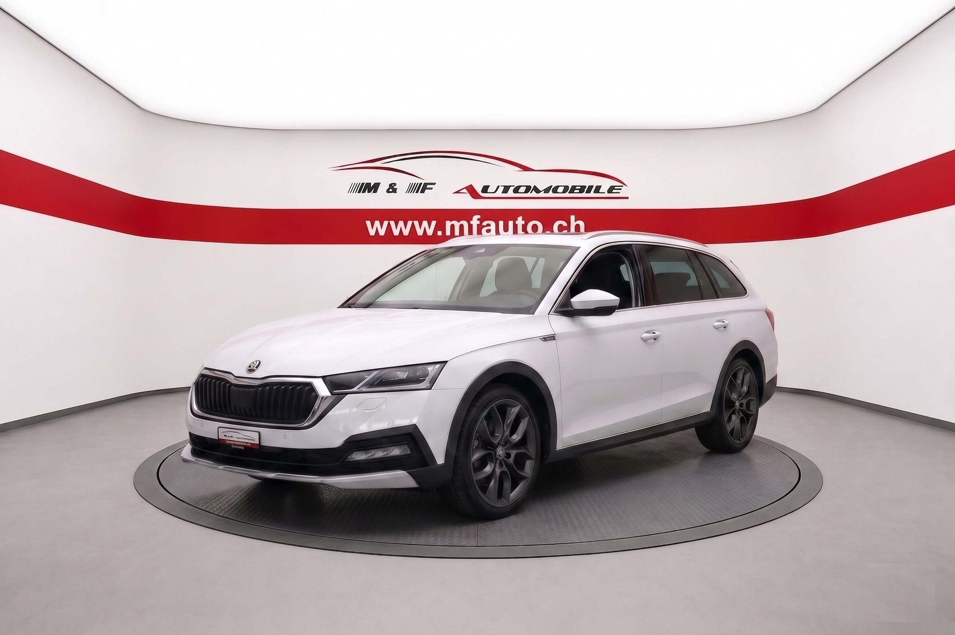 SKODA Octavia Scout 2.0 TDI 4x4 DSG-image-0