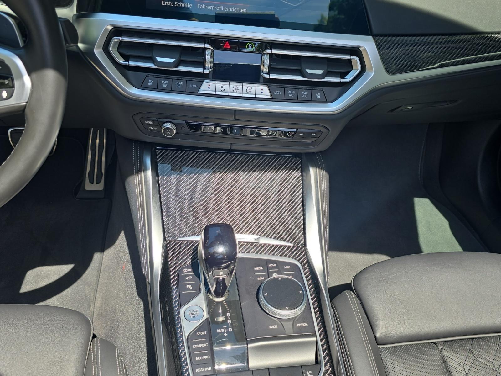 BMW M440i xDrive Cabrio-image-15