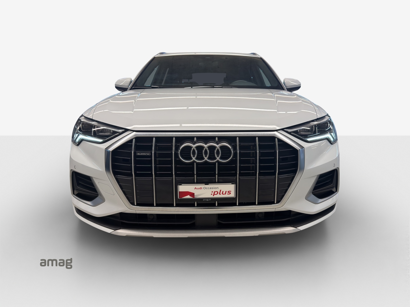 AUDI Q3 40 TFSI advanced quattro S-tronic-image-6
