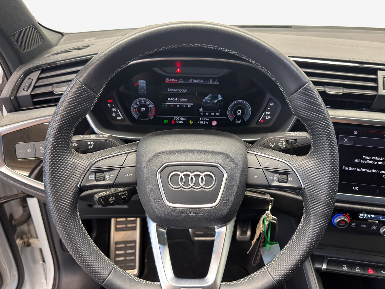 AUDI Q3 40 TFSI advanced quattro S-tronic-image-9