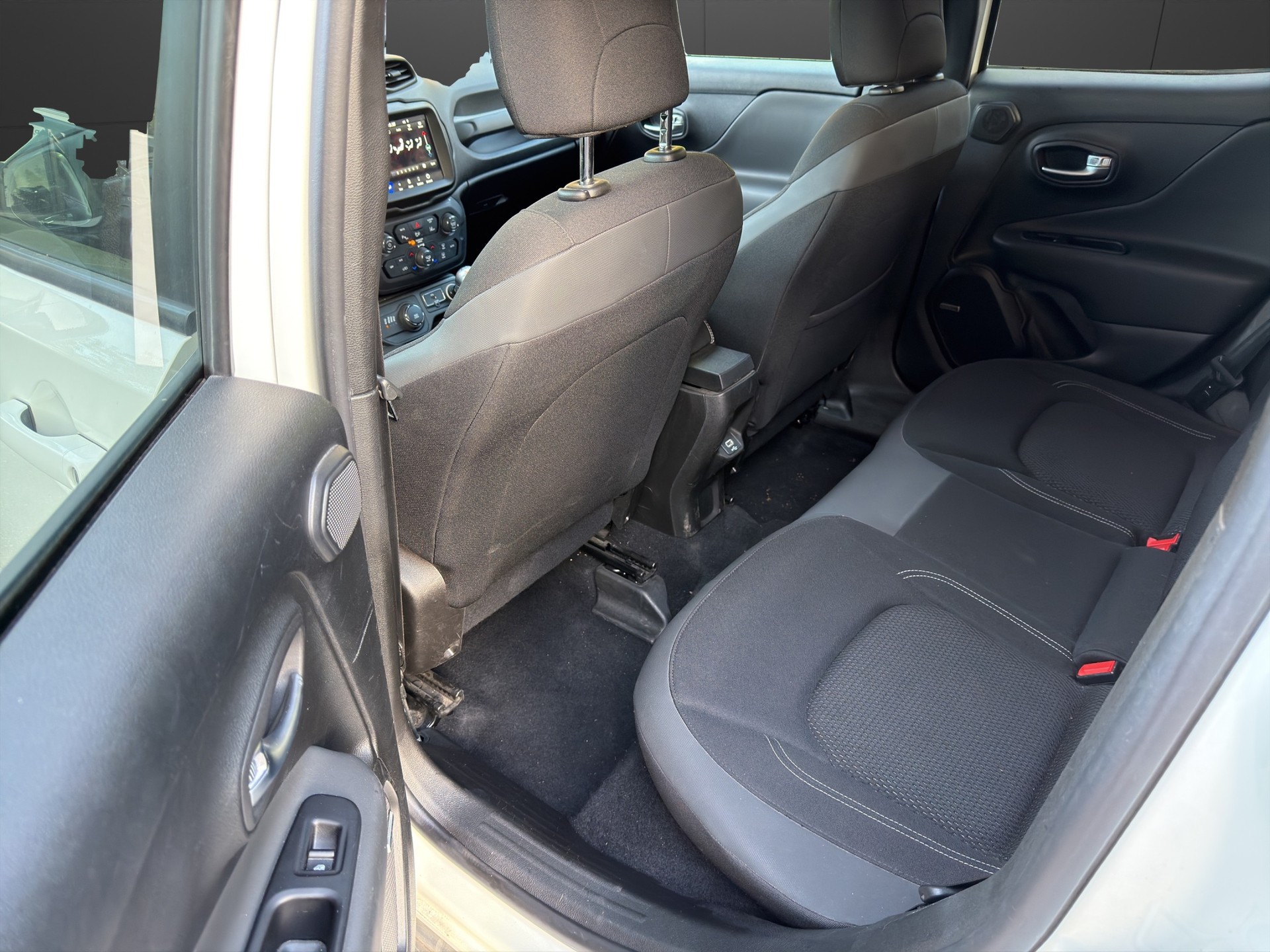 JEEP Renegade 2.0 MJ Limited AWD-image-9