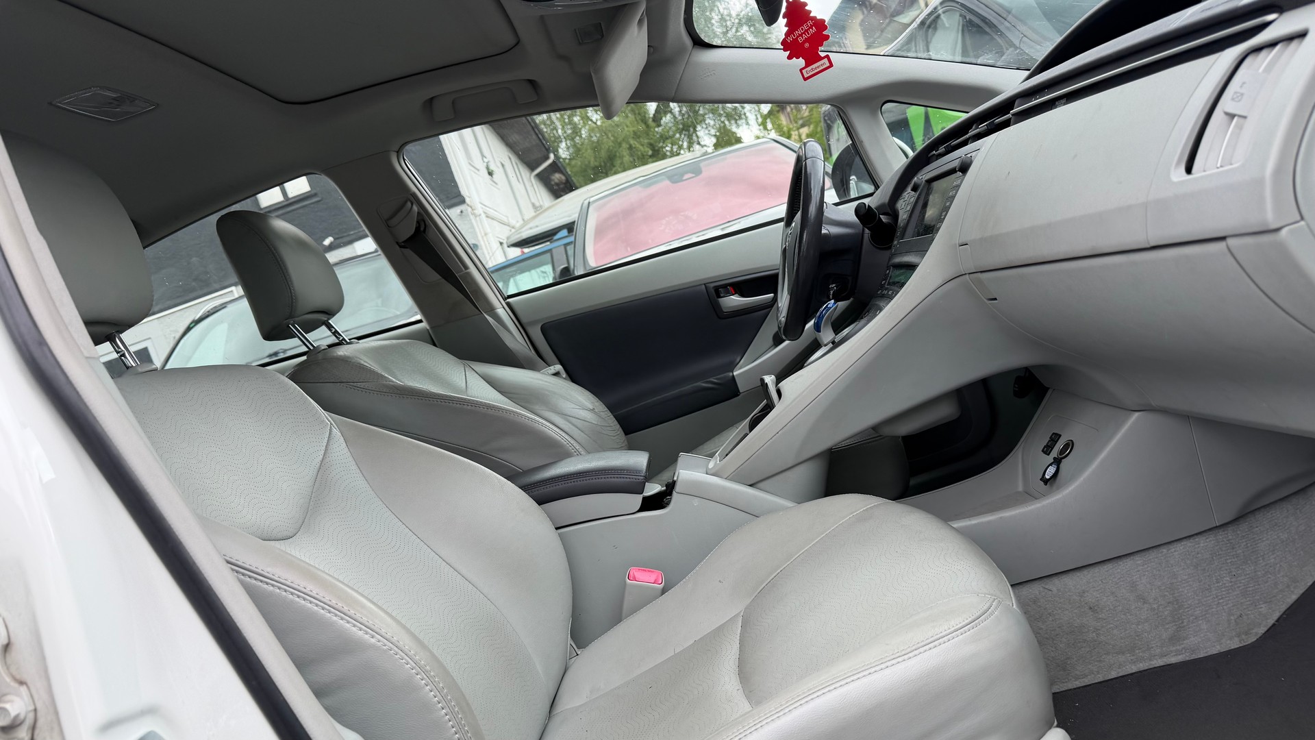 TOYOTA Prius 1.8 16V HSD Sol Premium-image-5