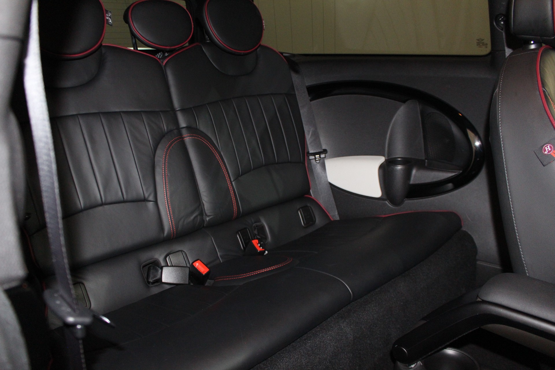 MINI Clubman R55 1.6i Cooper-image-10