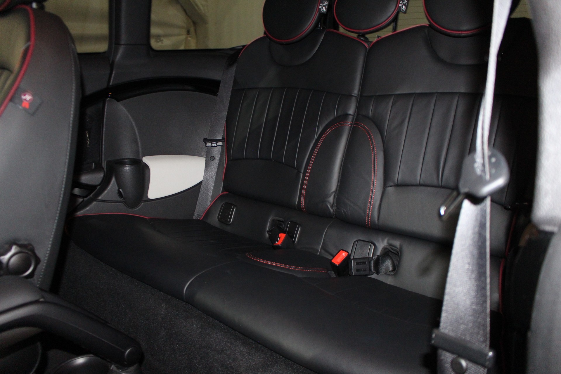 MINI Clubman R55 1.6i Cooper-image-7