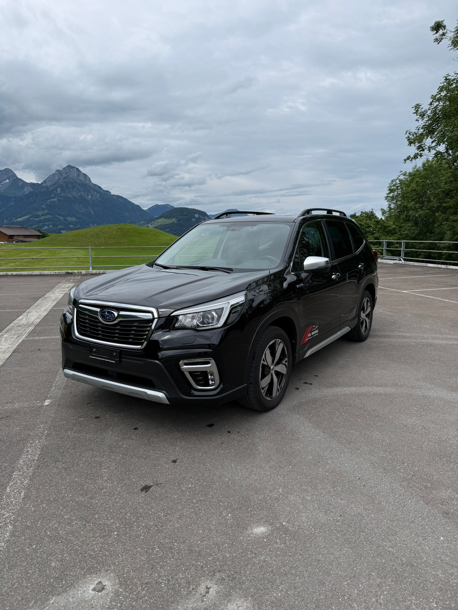 SUBARU 2.0i e-Boxer Luxury-image-0