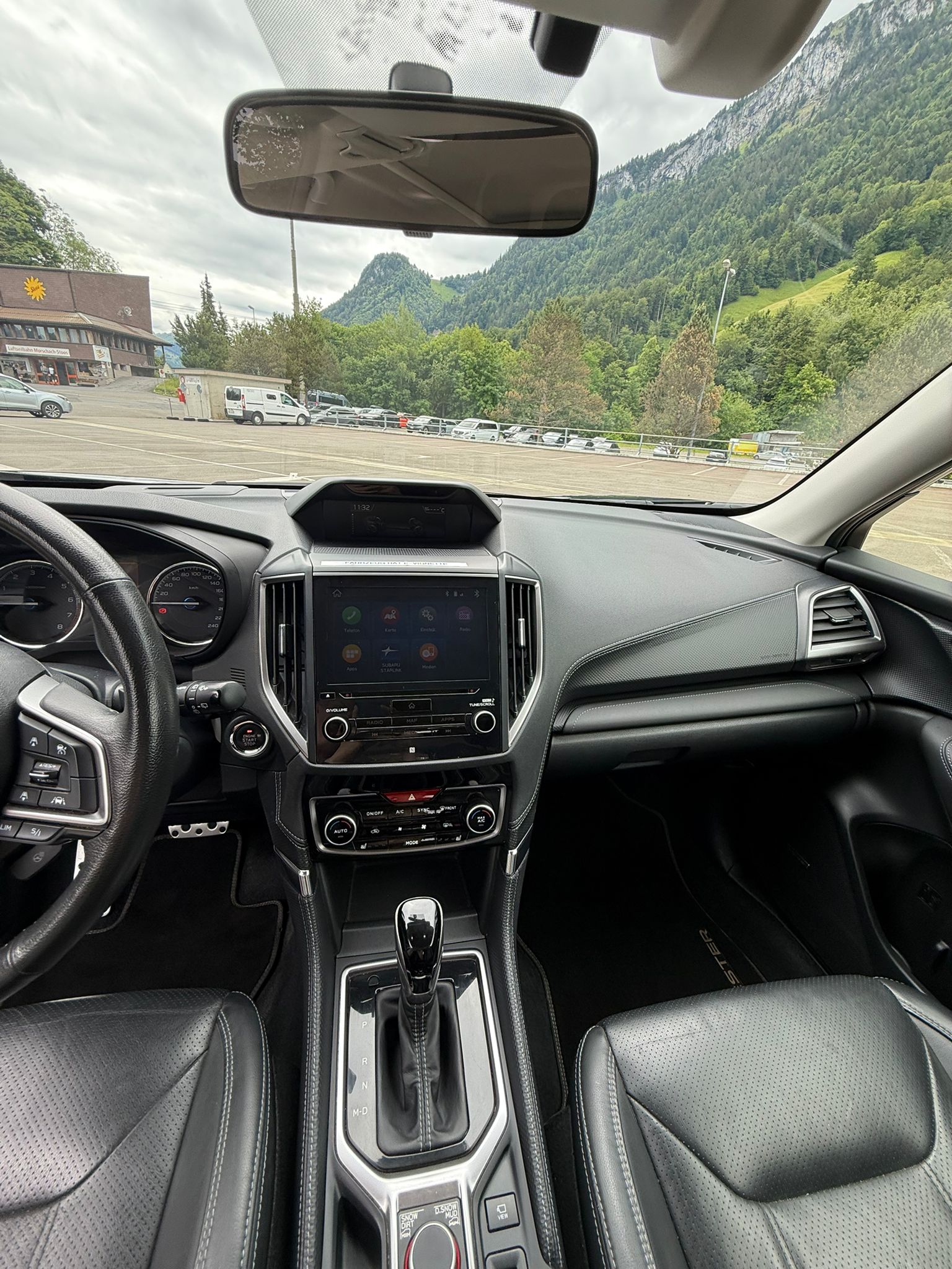 SUBARU 2.0i e-Boxer Luxury-image-4