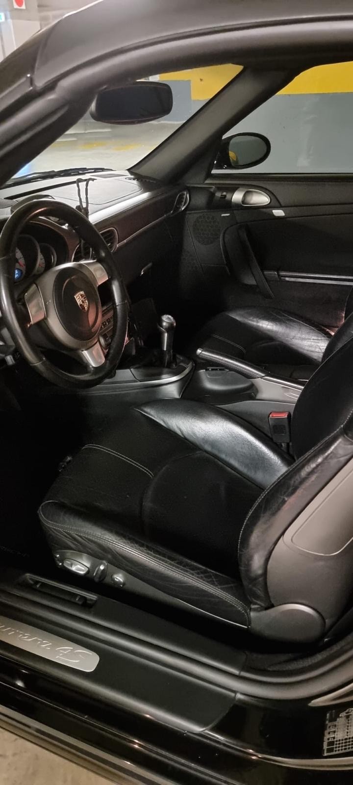PORSCHE 3.8 Carrera 4S-image-1