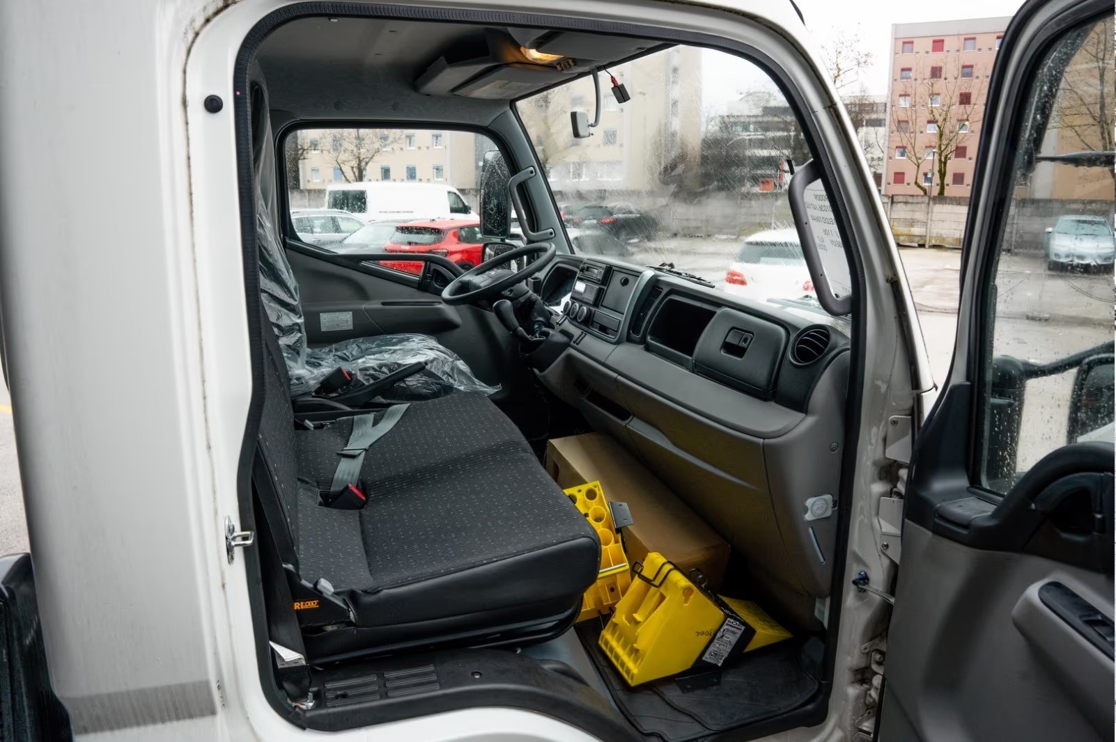 MITSUBISHI FUSO 6C18 4WD-showroom-element-3