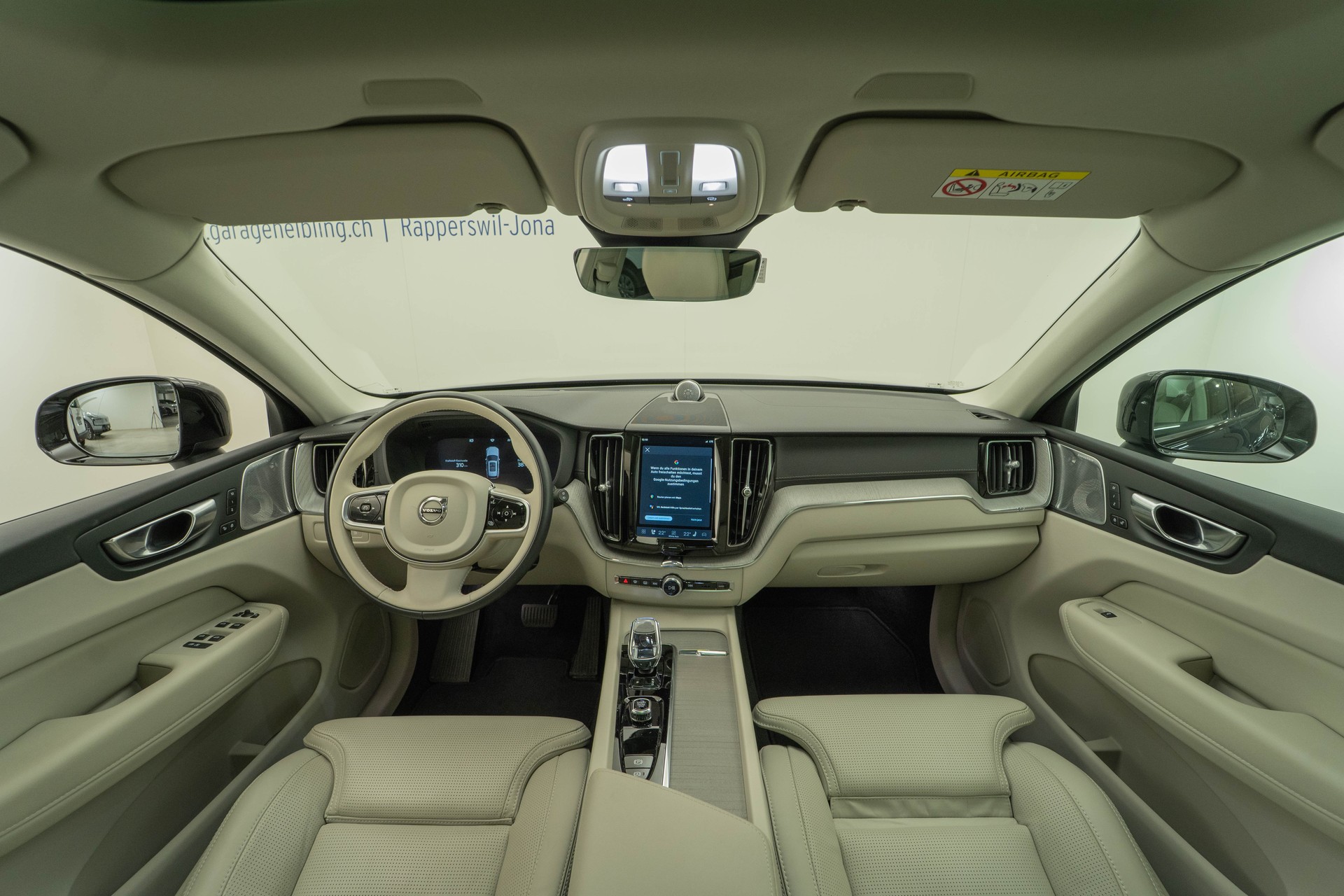 VOLVO XC60 2.0 T8 TE XCLUSIVE Ultra Dark eAWD-image-5