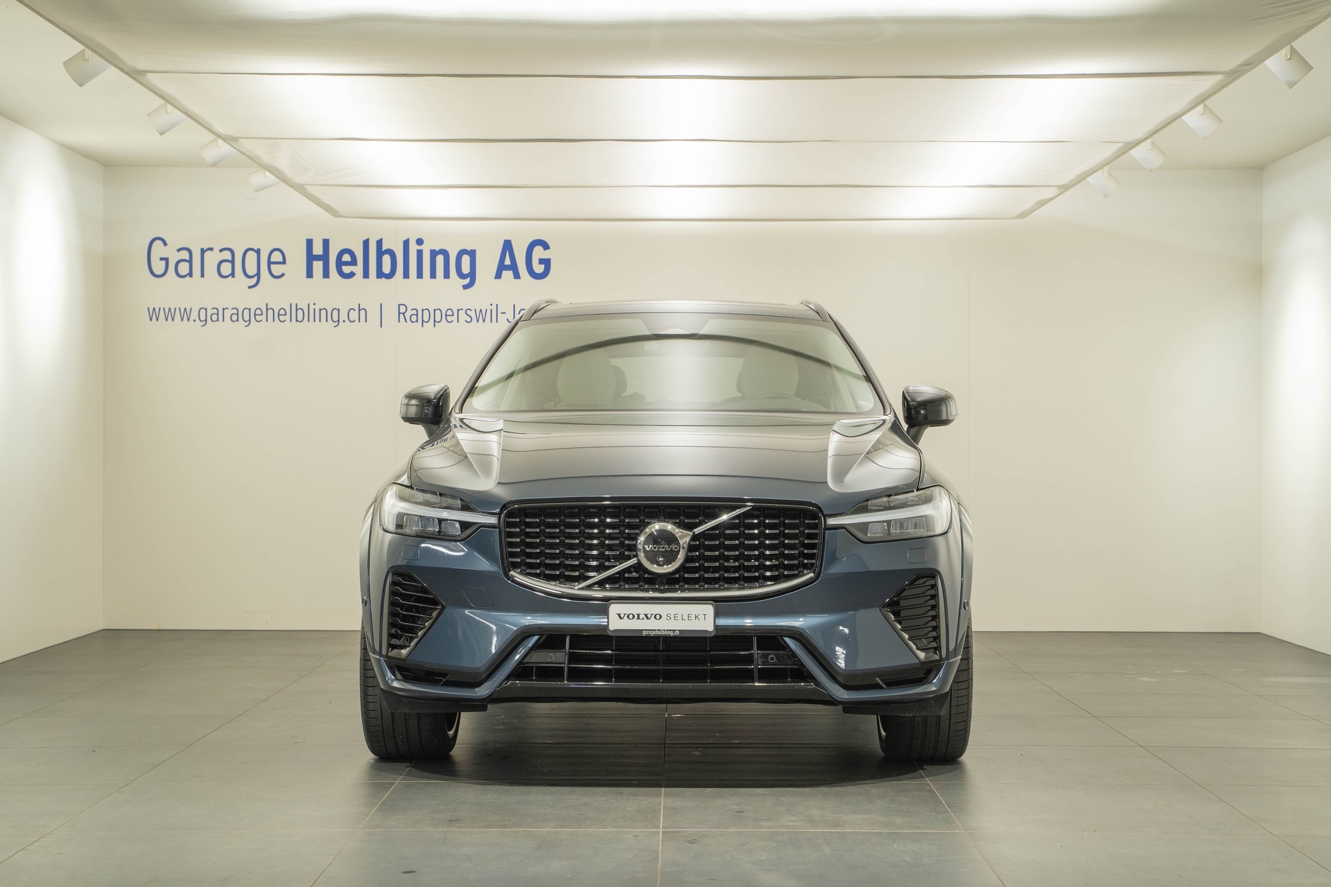 VOLVO XC60 2.0 T8 TE XCLUSIVE Ultra Dark eAWD-image-1