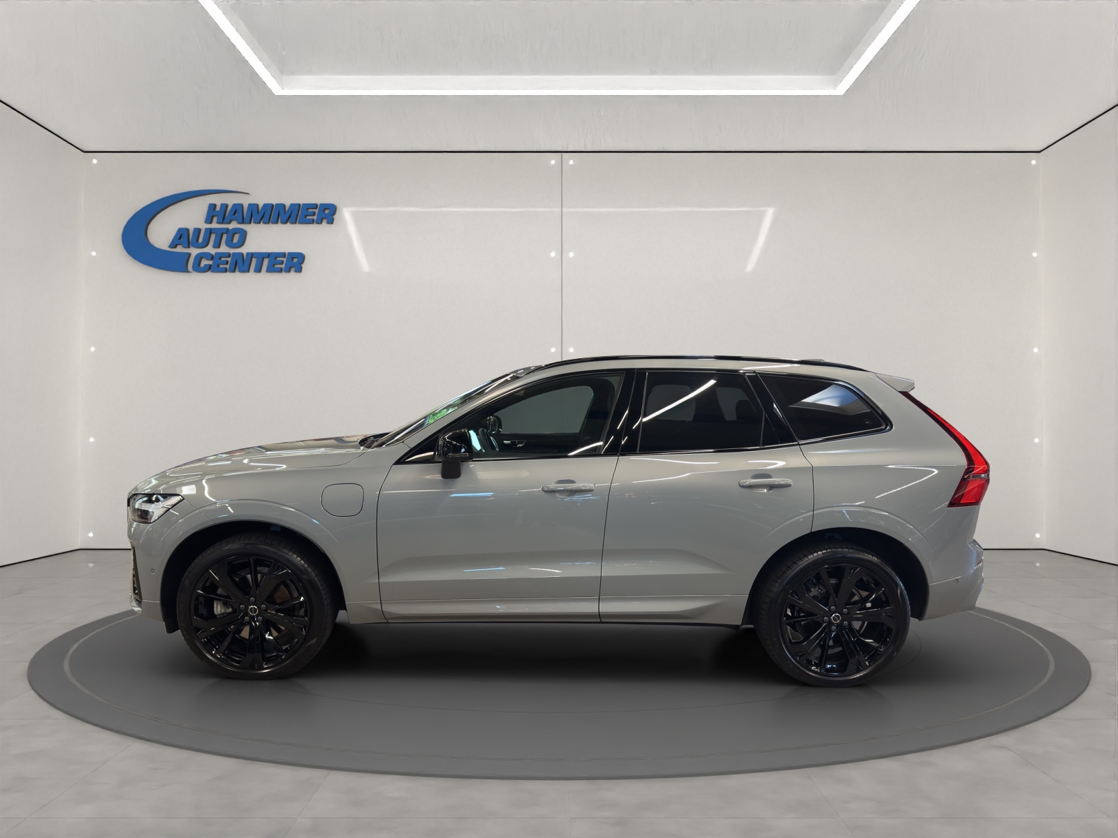VOLVO XC60 2.0 T8 TE Black Edition eAWD-image-1