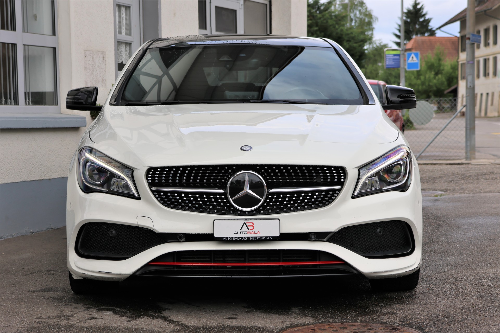 MERCEDES-BENZ CLA Shooting Brake 250 Sport 4Matic 7G-DCT (CH)-image-1