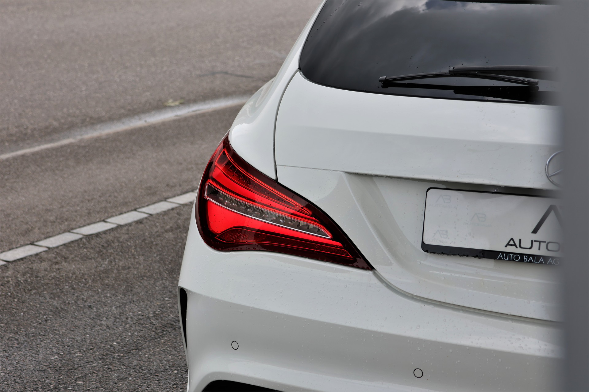 MERCEDES-BENZ CLA Shooting Brake 250 Sport 4Matic 7G-DCT (CH)-image-5