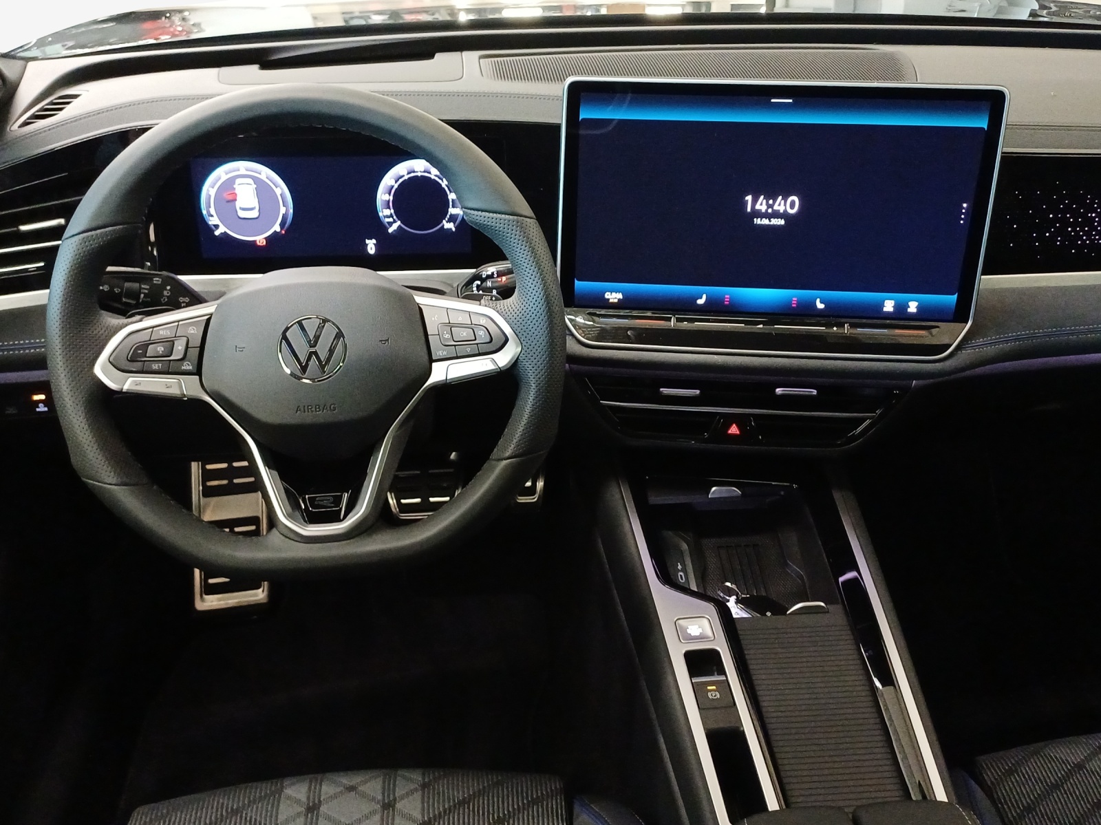 VW Passat Variant 2.0 TSI evo4 R-Line 4 Motion DSG-image-8