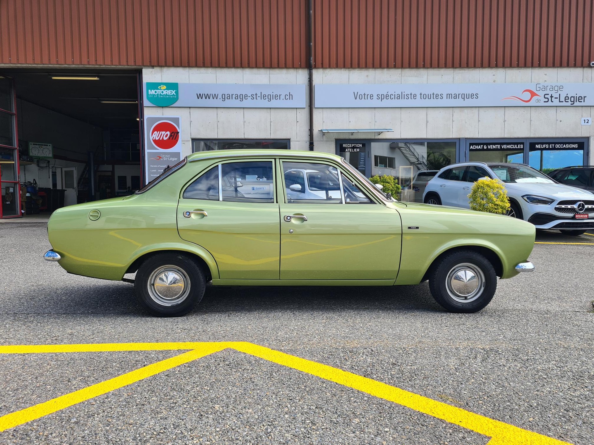 FORD Escort 1100 L-image-5