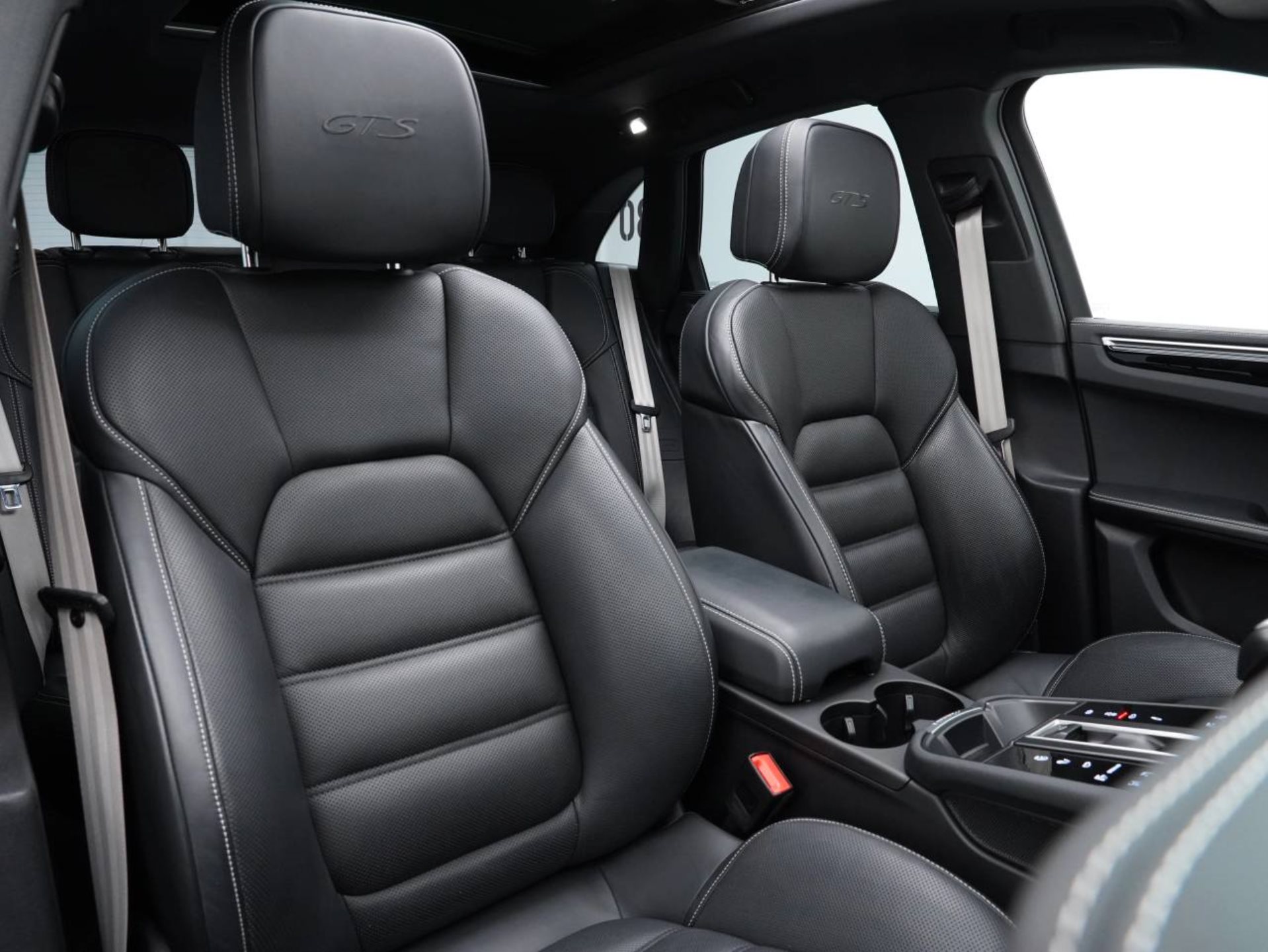 PORSCHE Macan GTS-image-26