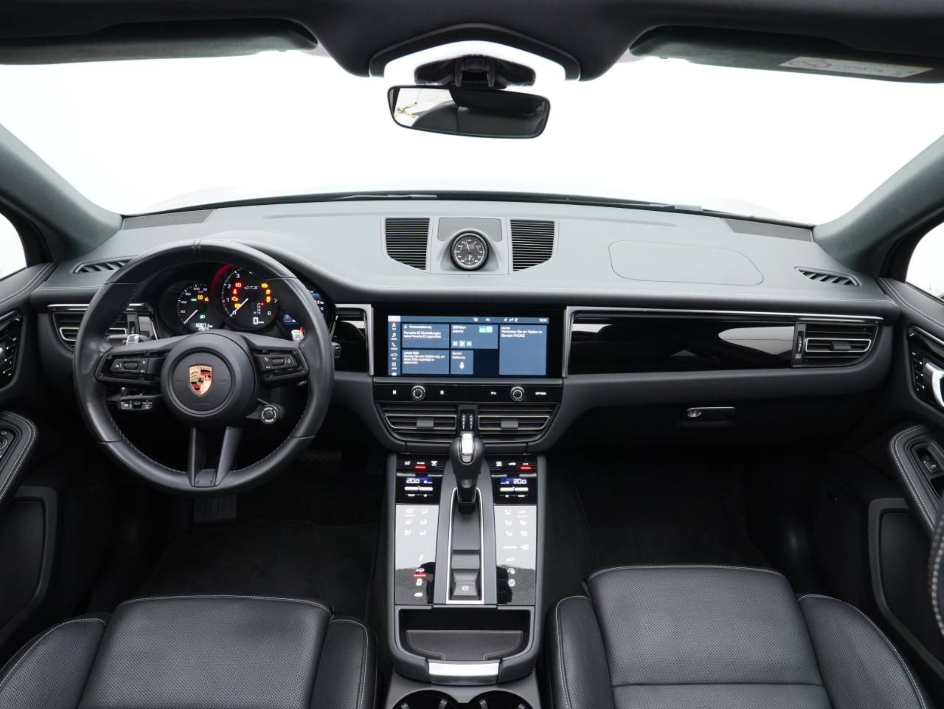 PORSCHE Macan GTS-image-14