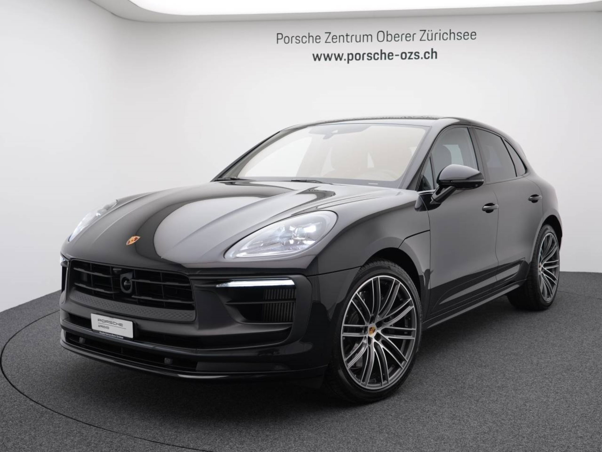 PORSCHE Macan GTS-image-0