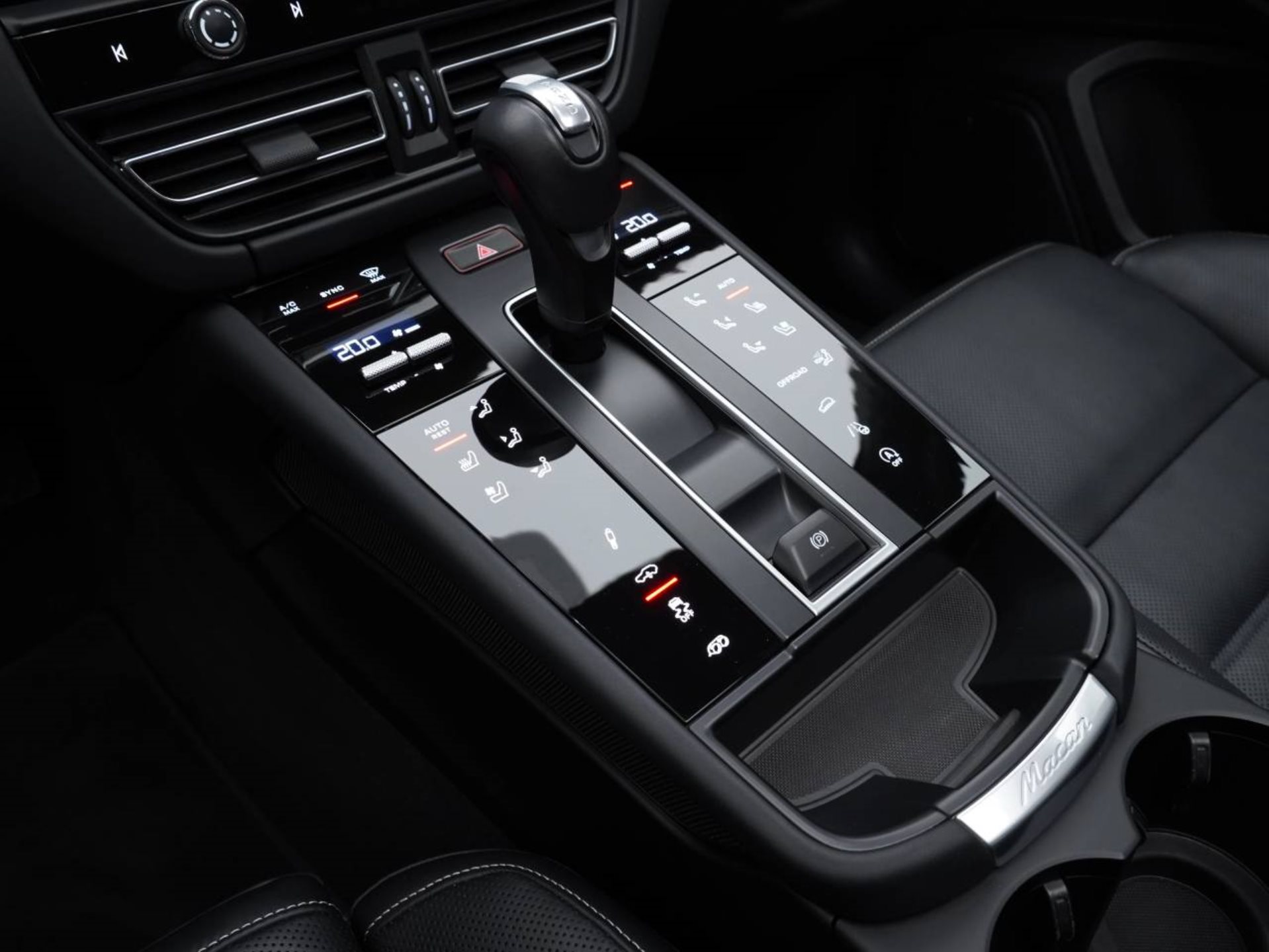 PORSCHE Macan GTS-image-19