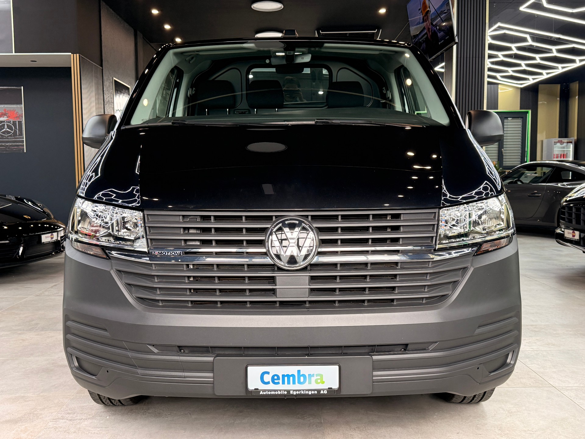 VW T6.1 2.0 TDI 4Motion DSG-image-1