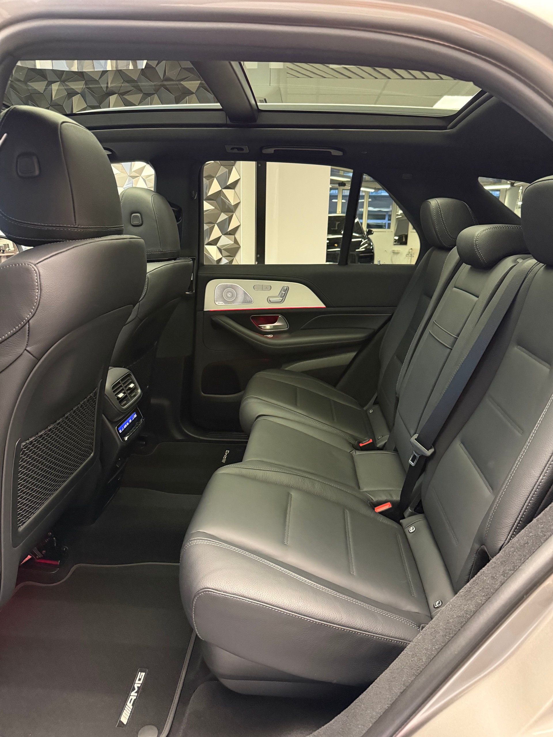 MERCEDES-BENZ GLE 450 4Matic AMG Line 9G-Tronic-image-9