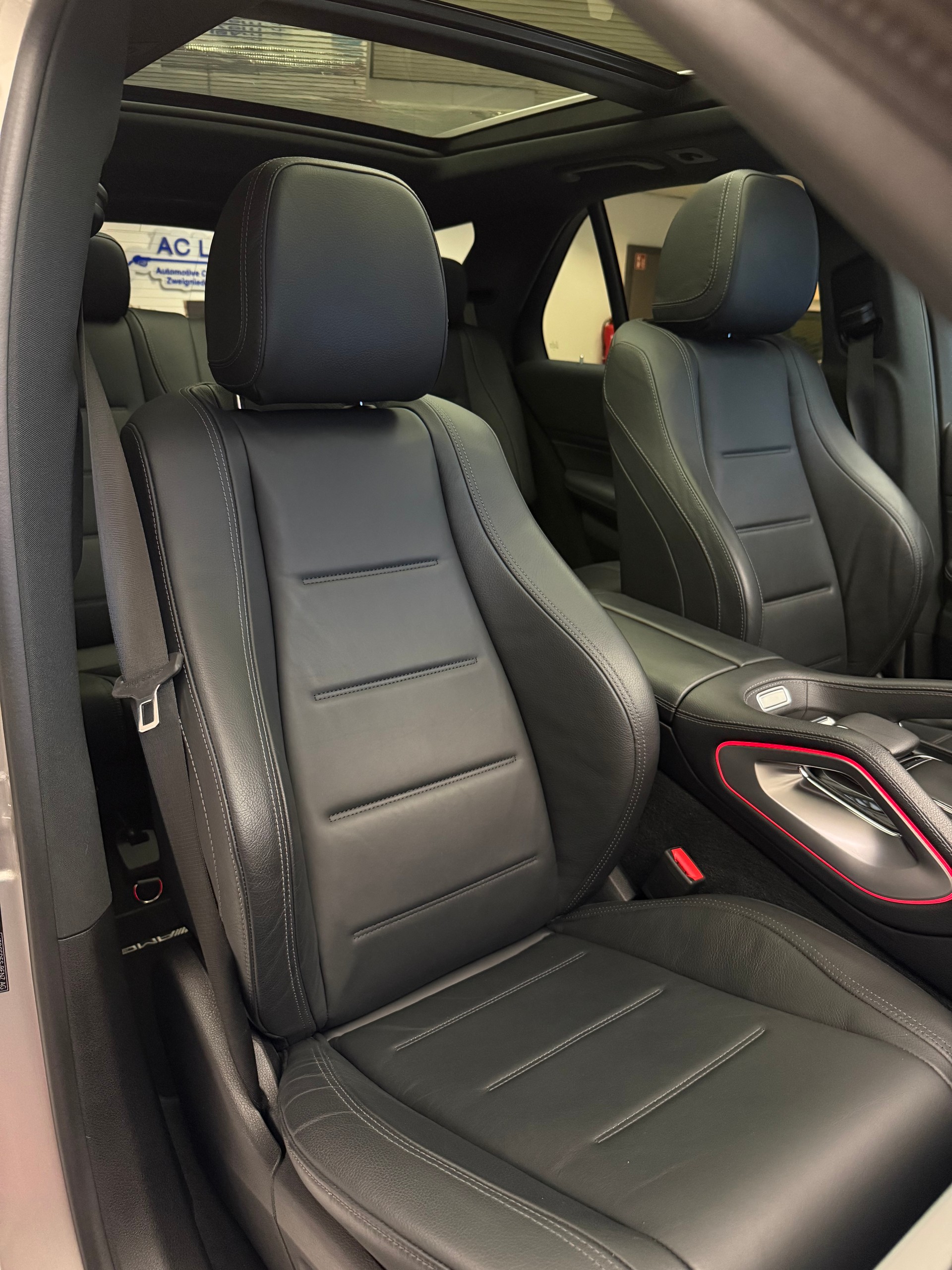 MERCEDES-BENZ GLE 450 4Matic AMG Line 9G-Tronic-image-15