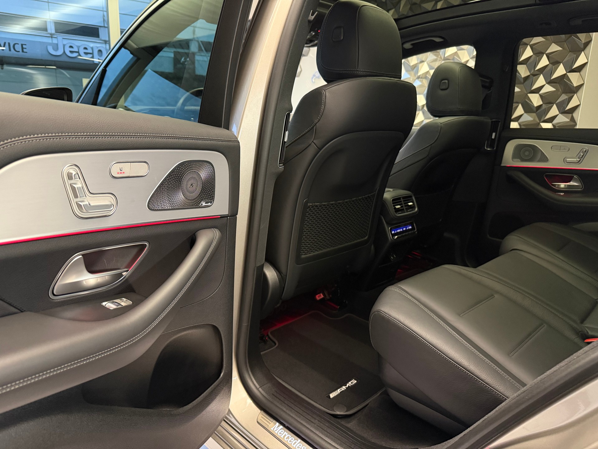 MERCEDES-BENZ GLE 450 4Matic AMG Line 9G-Tronic-image-10