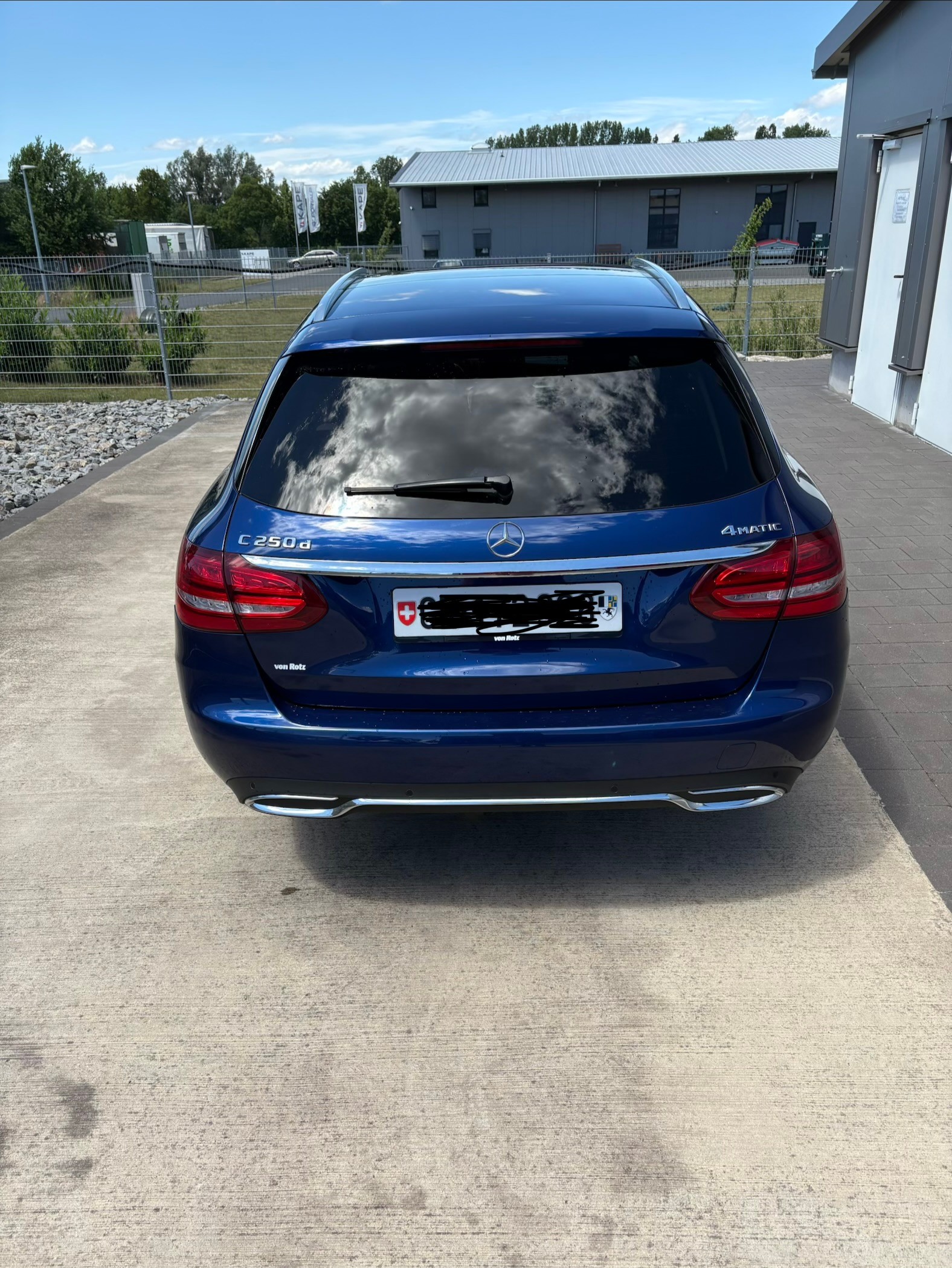 MERCEDES-BENZ C 250 d Swiss Star 4matic-image-3
