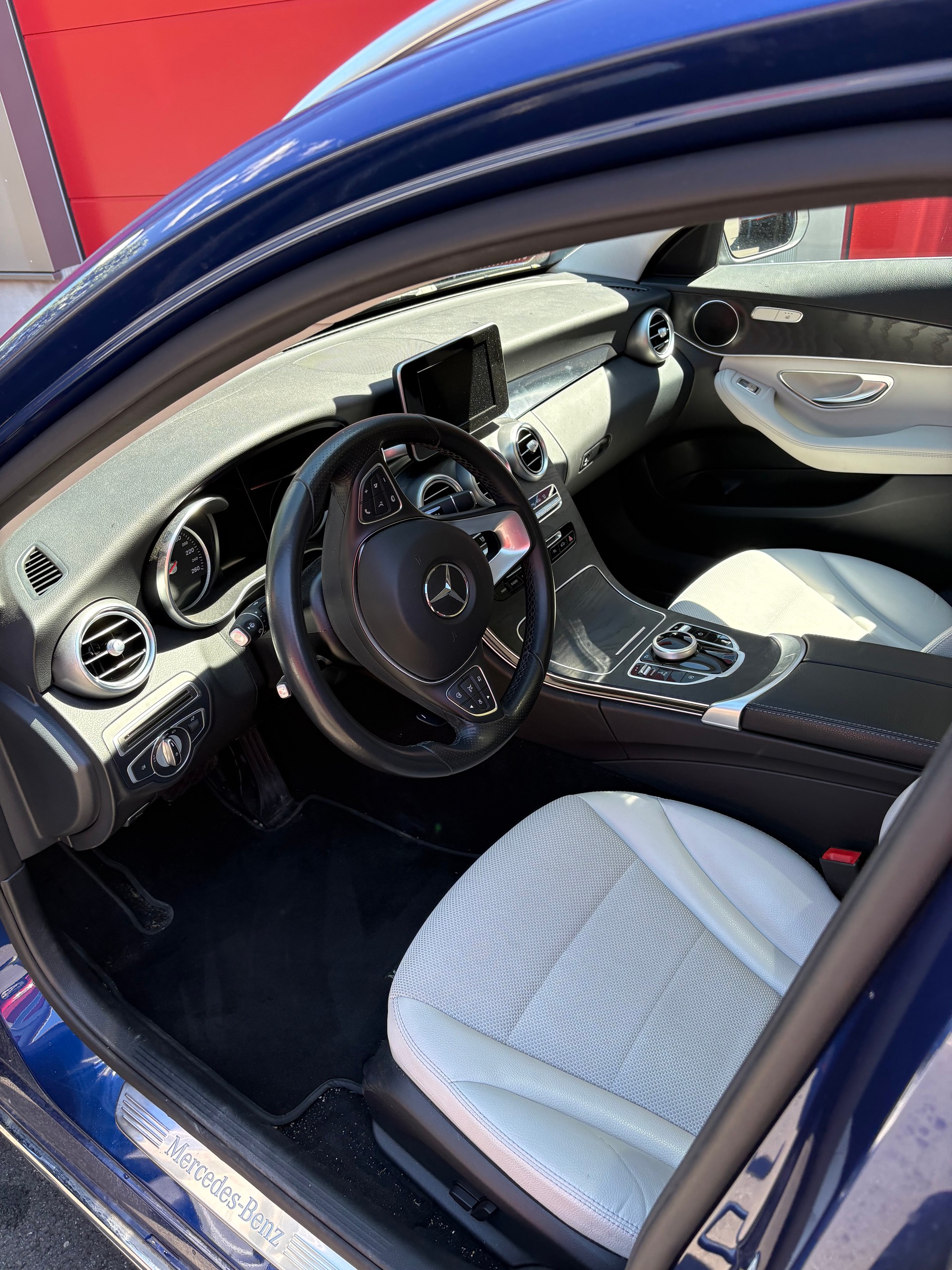 MERCEDES-BENZ C 250 d Swiss Star 4matic-image-4