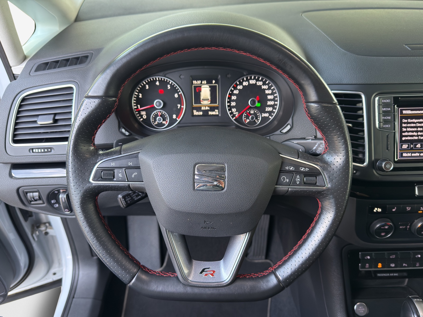 SEAT Alhambra 1.4 TSI DSG Hola FR-image-9