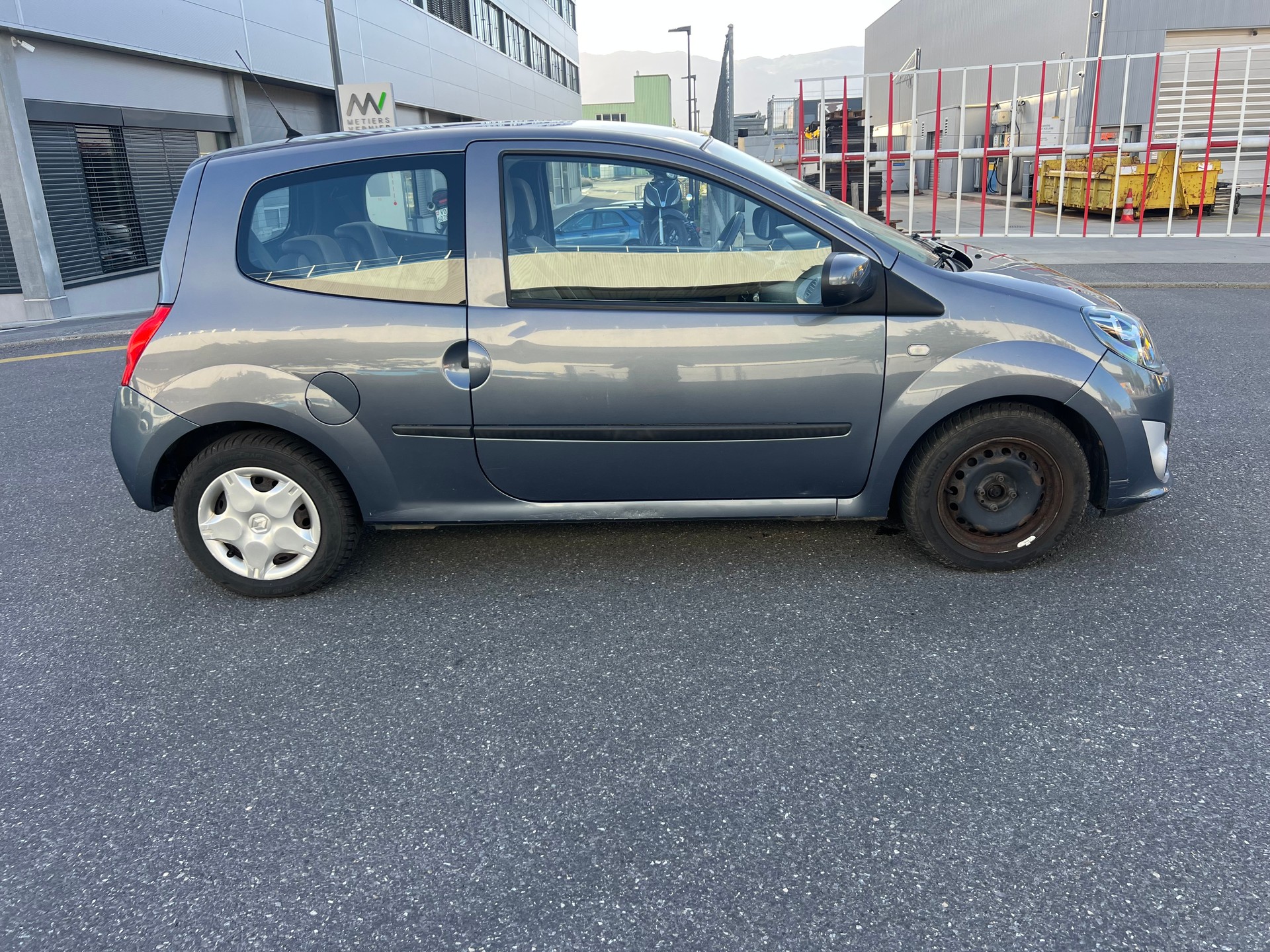 RENAULT Twingo 1.2 16V Expression-image-6