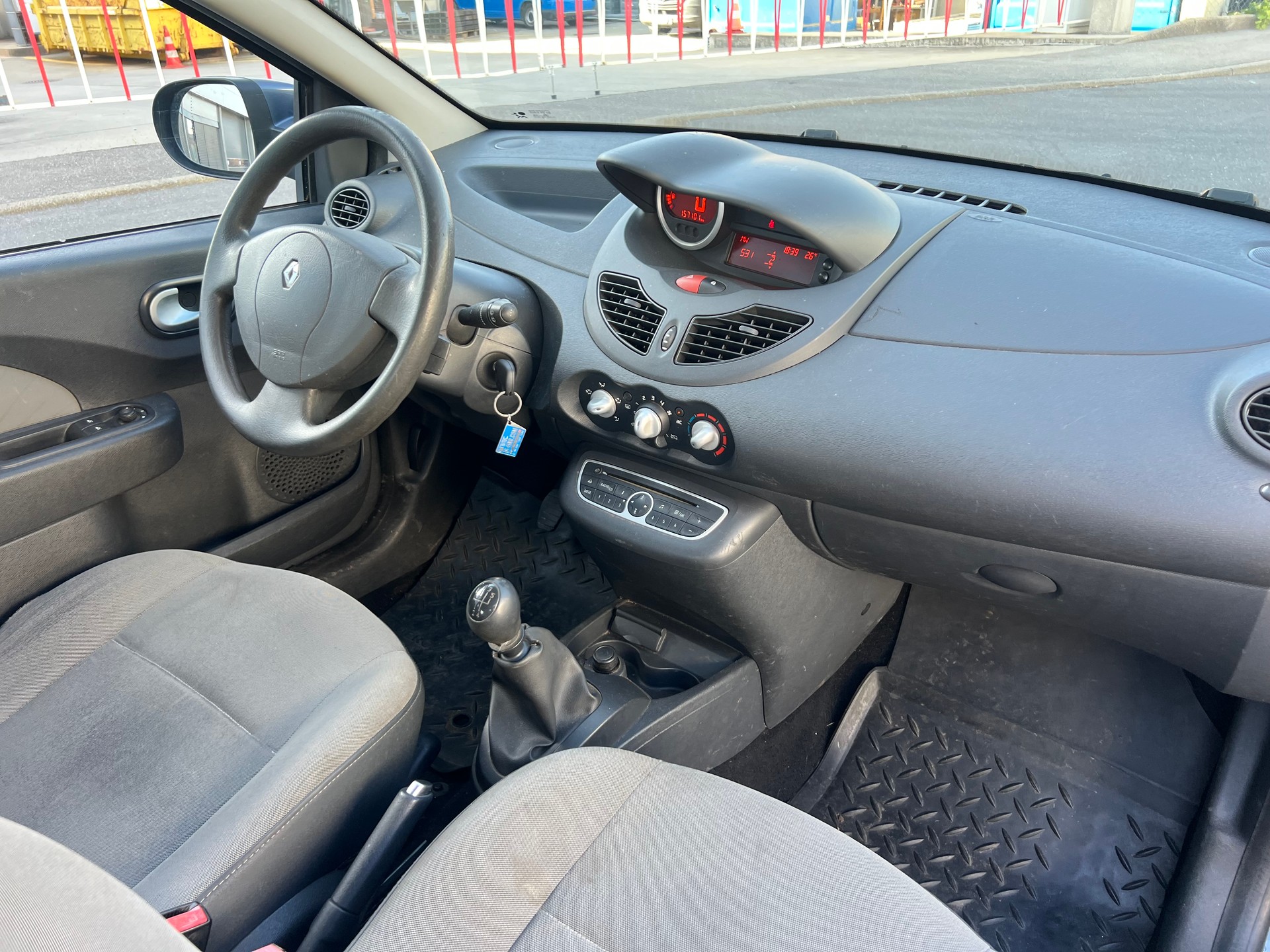 RENAULT Twingo 1.2 16V Expression-image-12