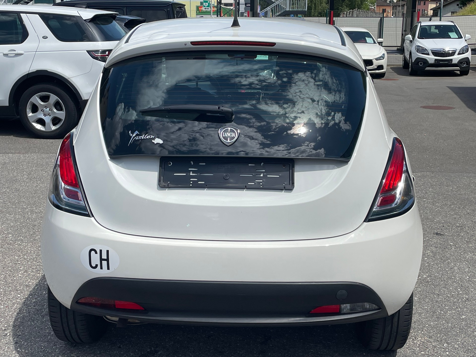 LANCIA Ypsilon 1.2 Elefantino-image-7