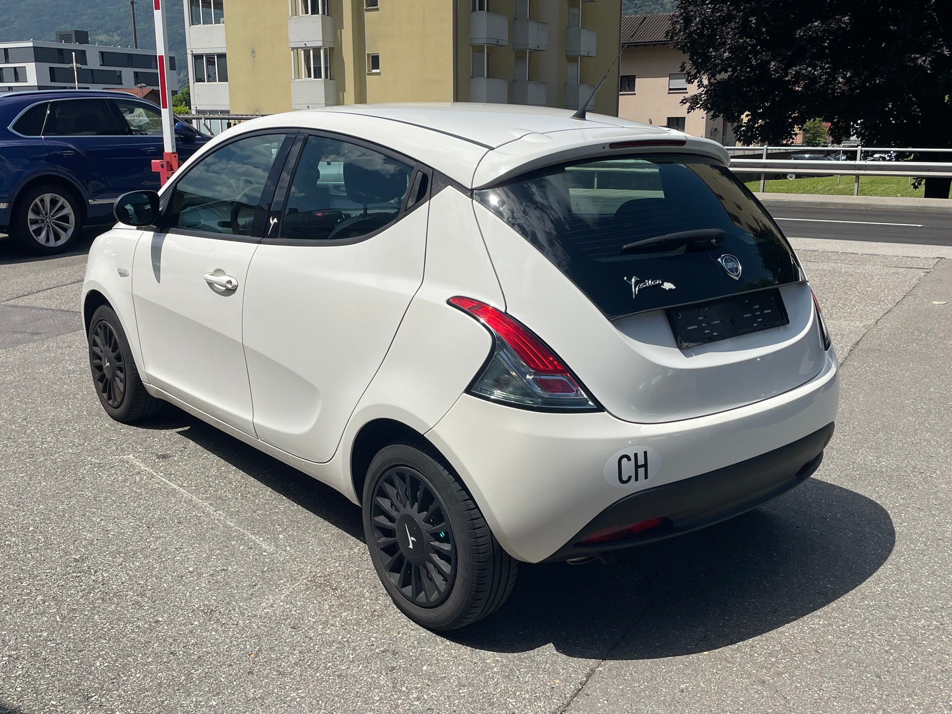 LANCIA Ypsilon 1.2 Elefantino-image-6