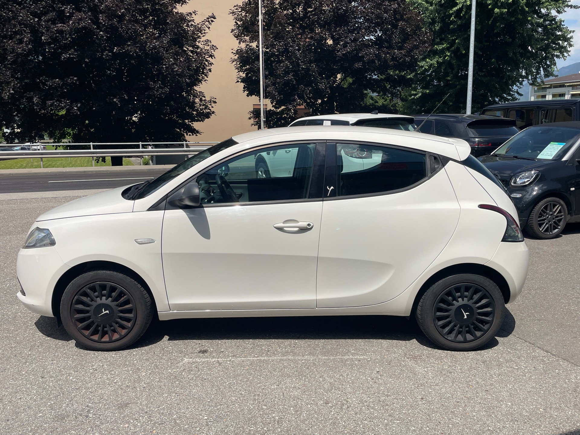 LANCIA Ypsilon 1.2 Elefantino-image-5