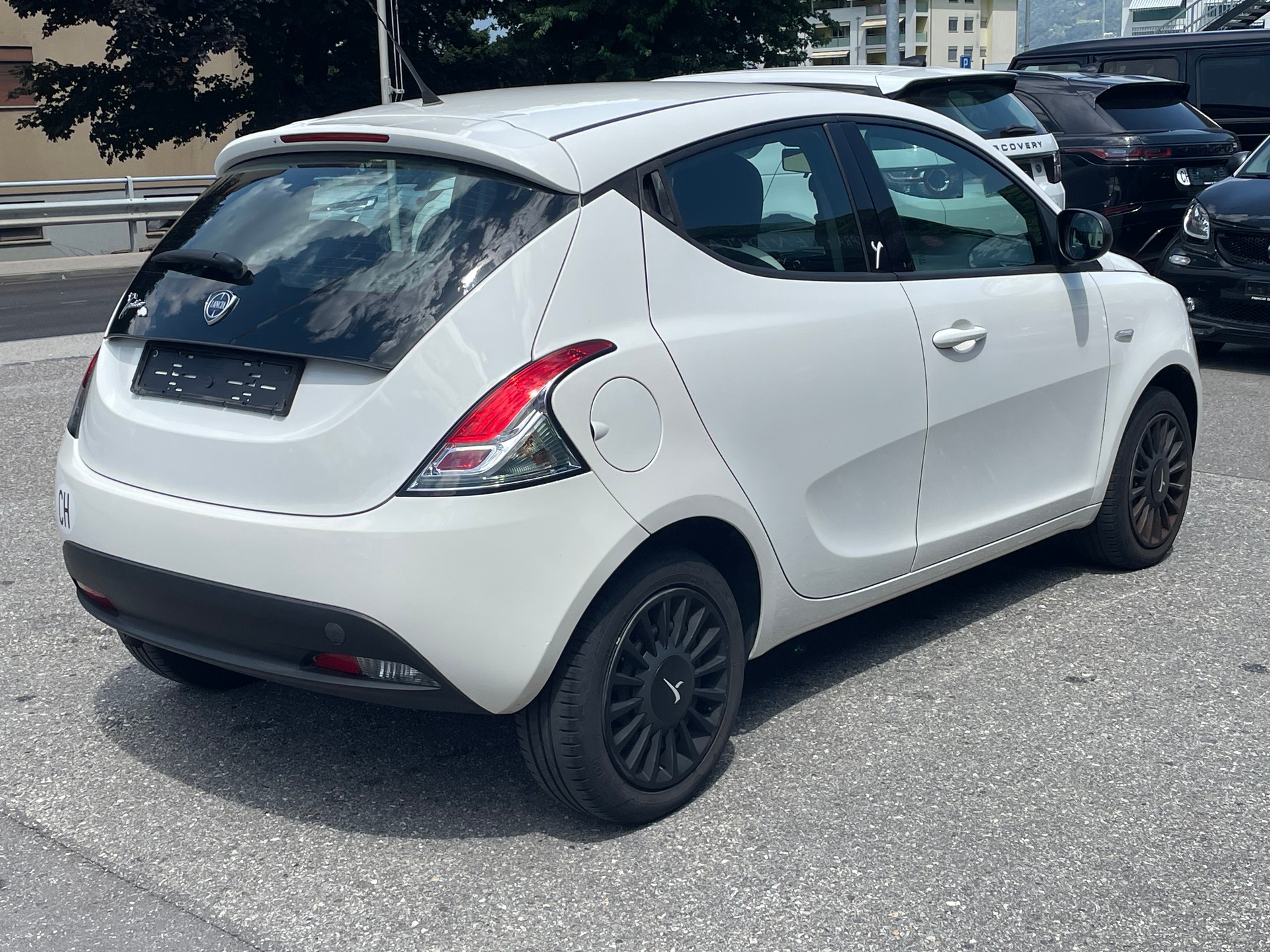 LANCIA Ypsilon 1.2 Elefantino-image-8