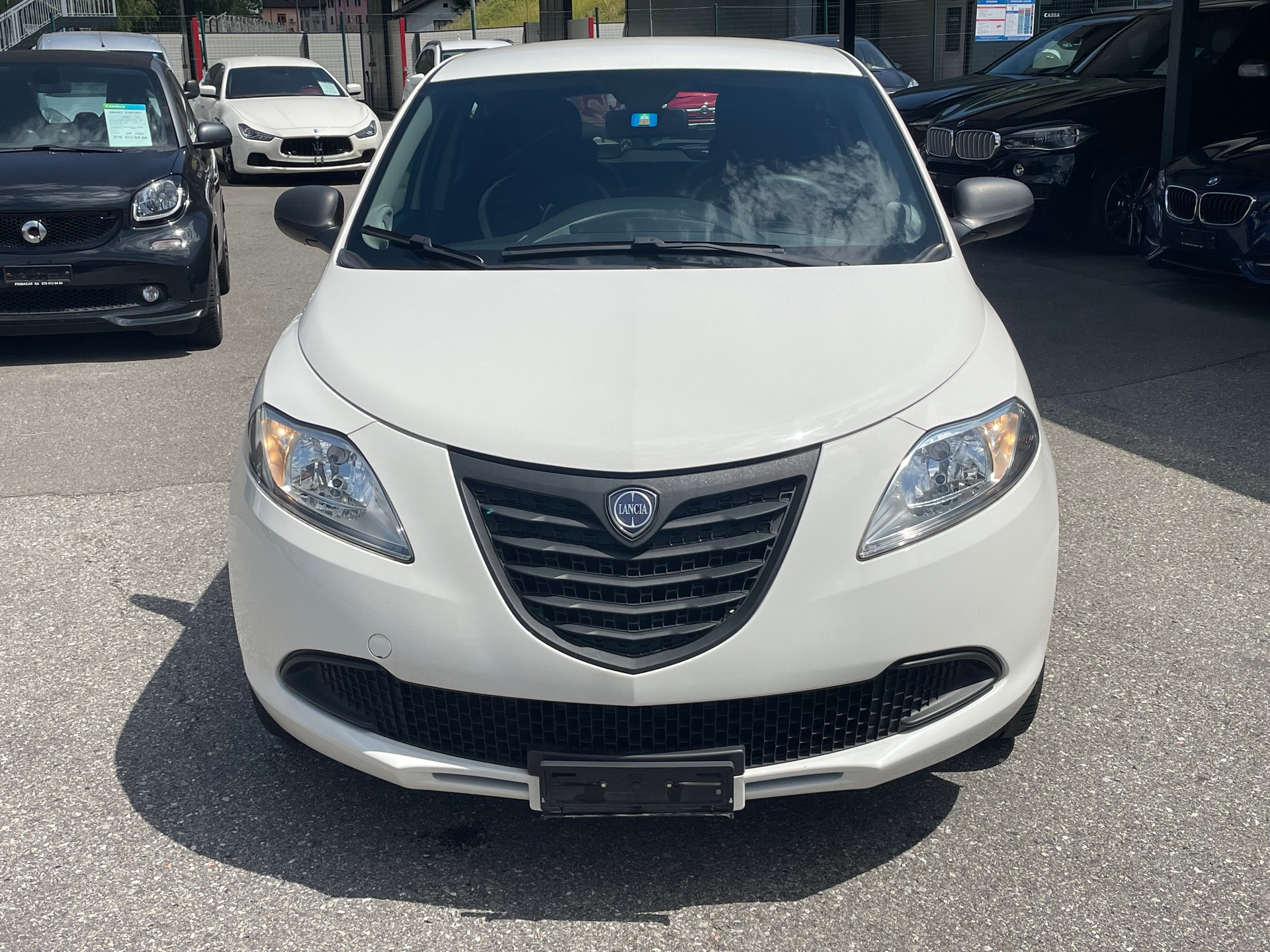 LANCIA Ypsilon 1.2 Elefantino-image-0