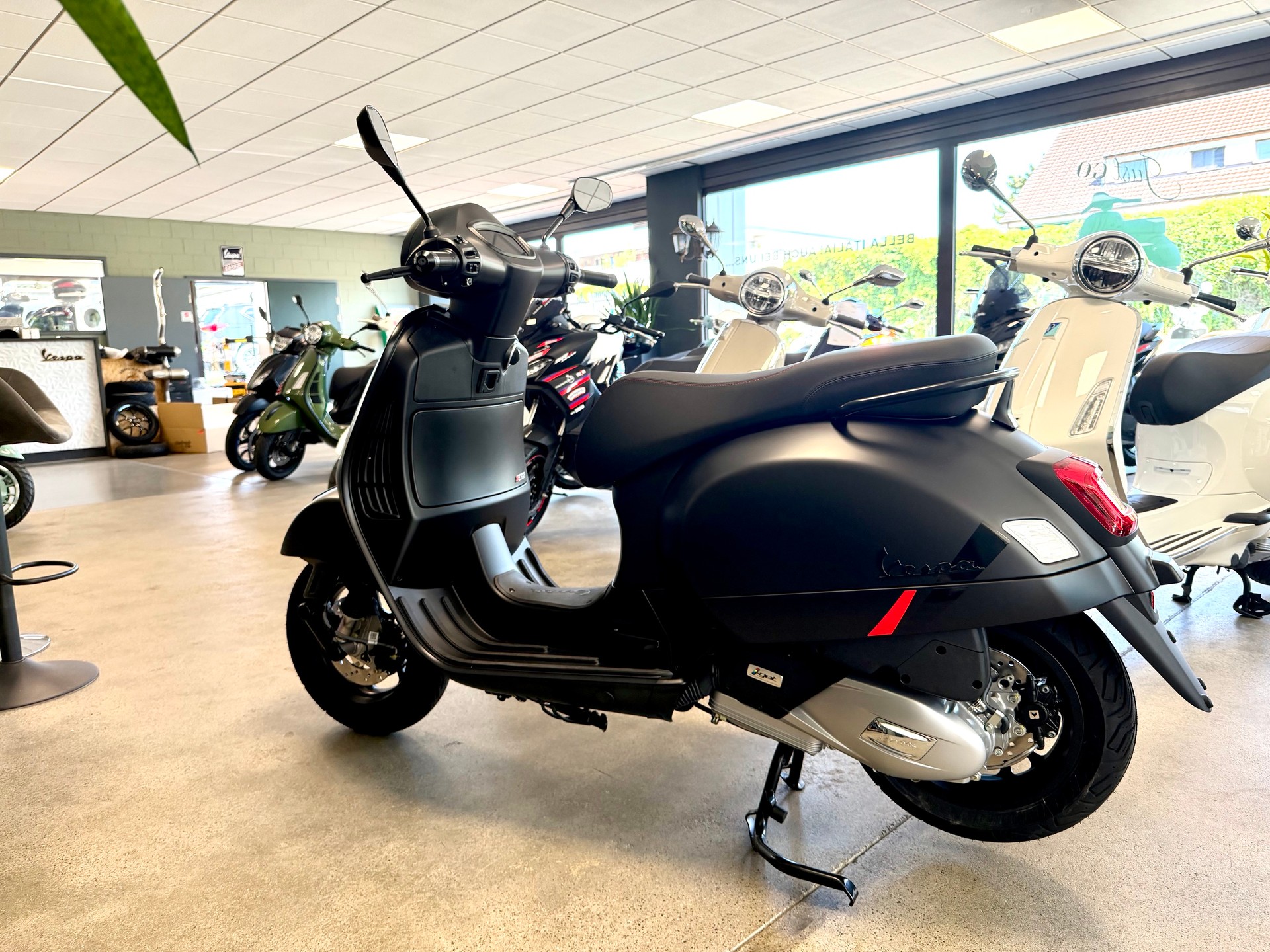 PIAGGIO Vespa GTS 125 Super Sport RST Euro 5+-image-4