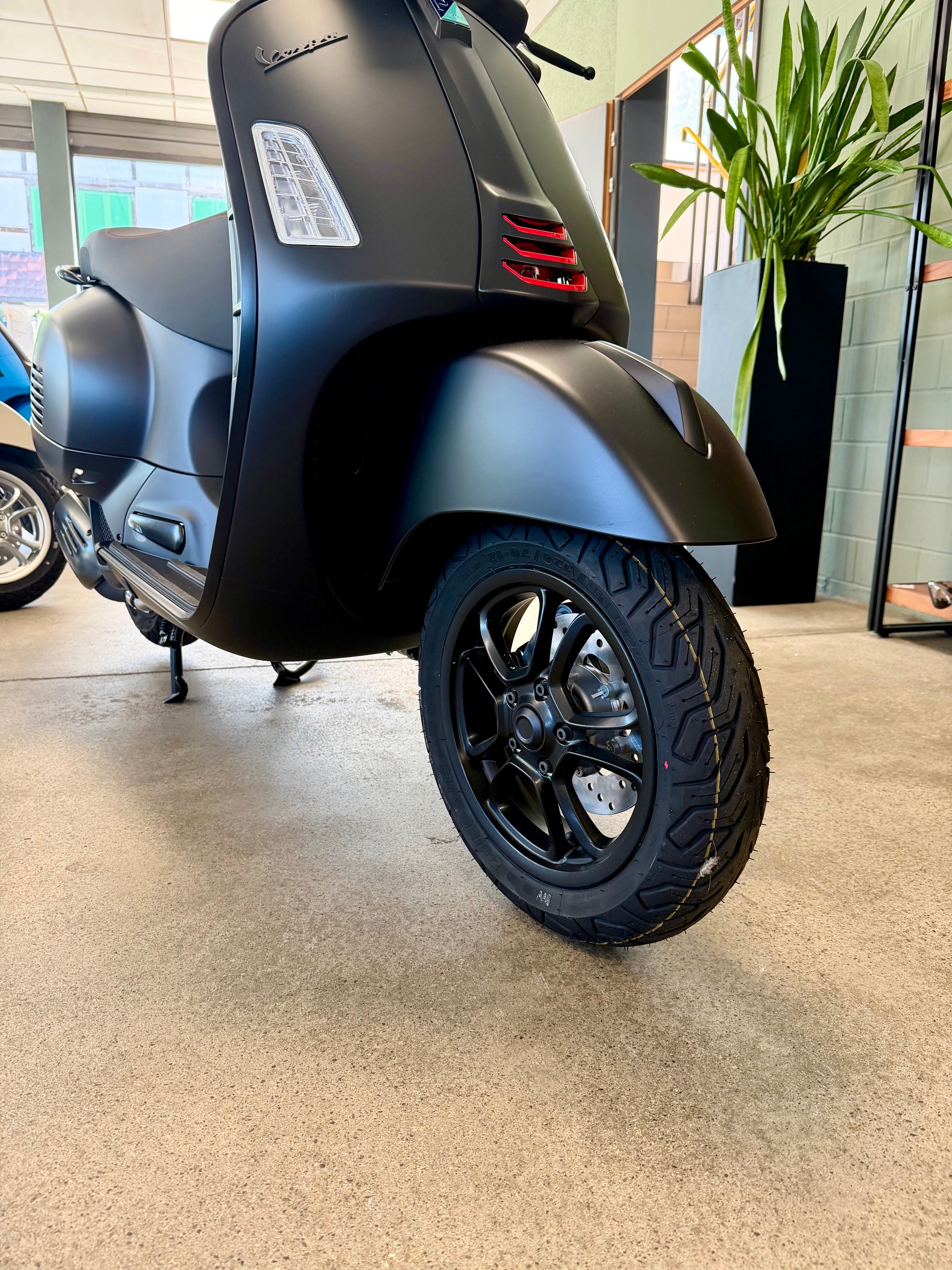 PIAGGIO Vespa GTS 125 Super Sport RST Euro 5+-image-6